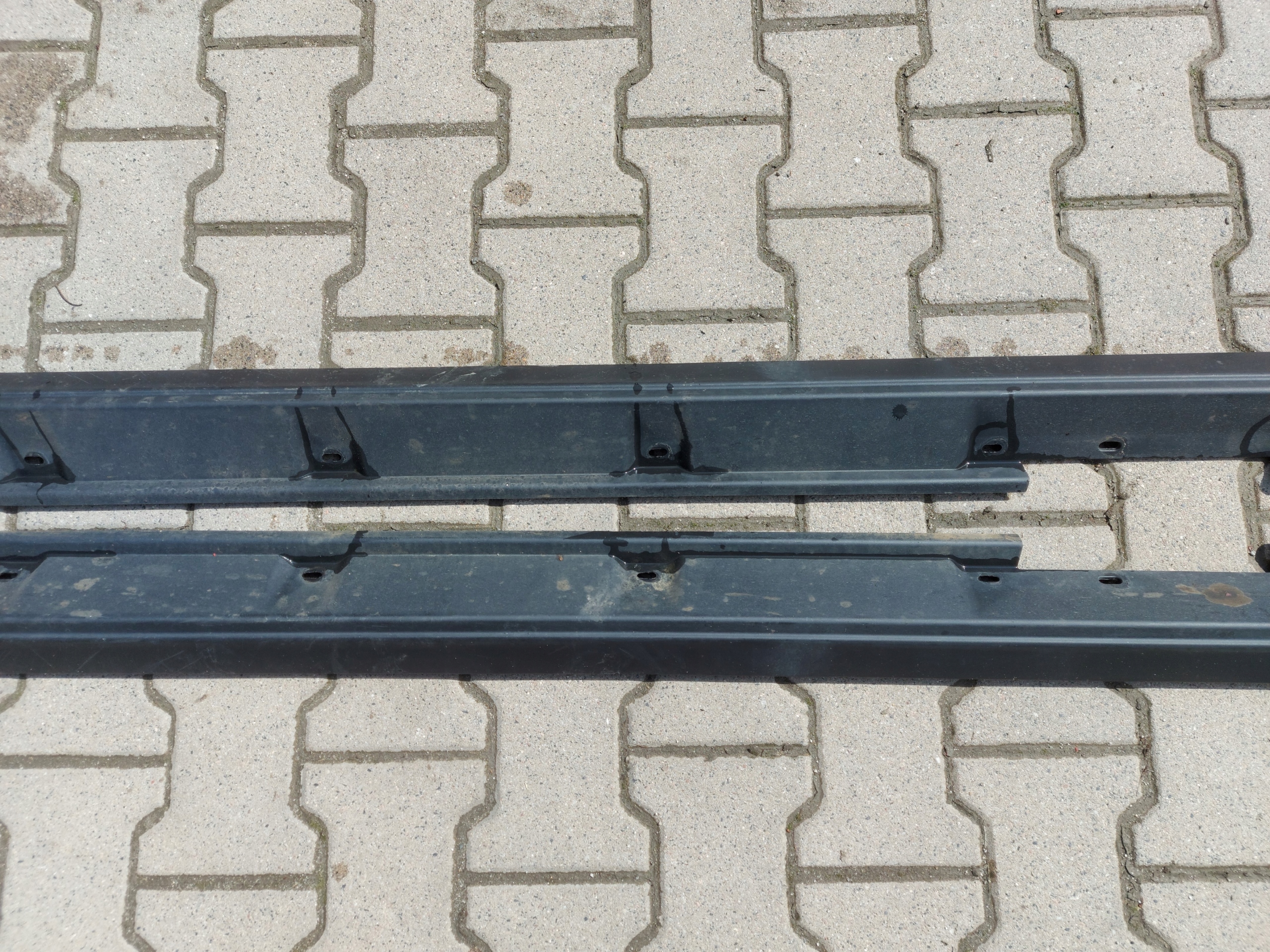 LEXUS RX450H IV LISTWA PROGOWA LEWA Typ samochodu 4x4/SUV Samochody osobowe