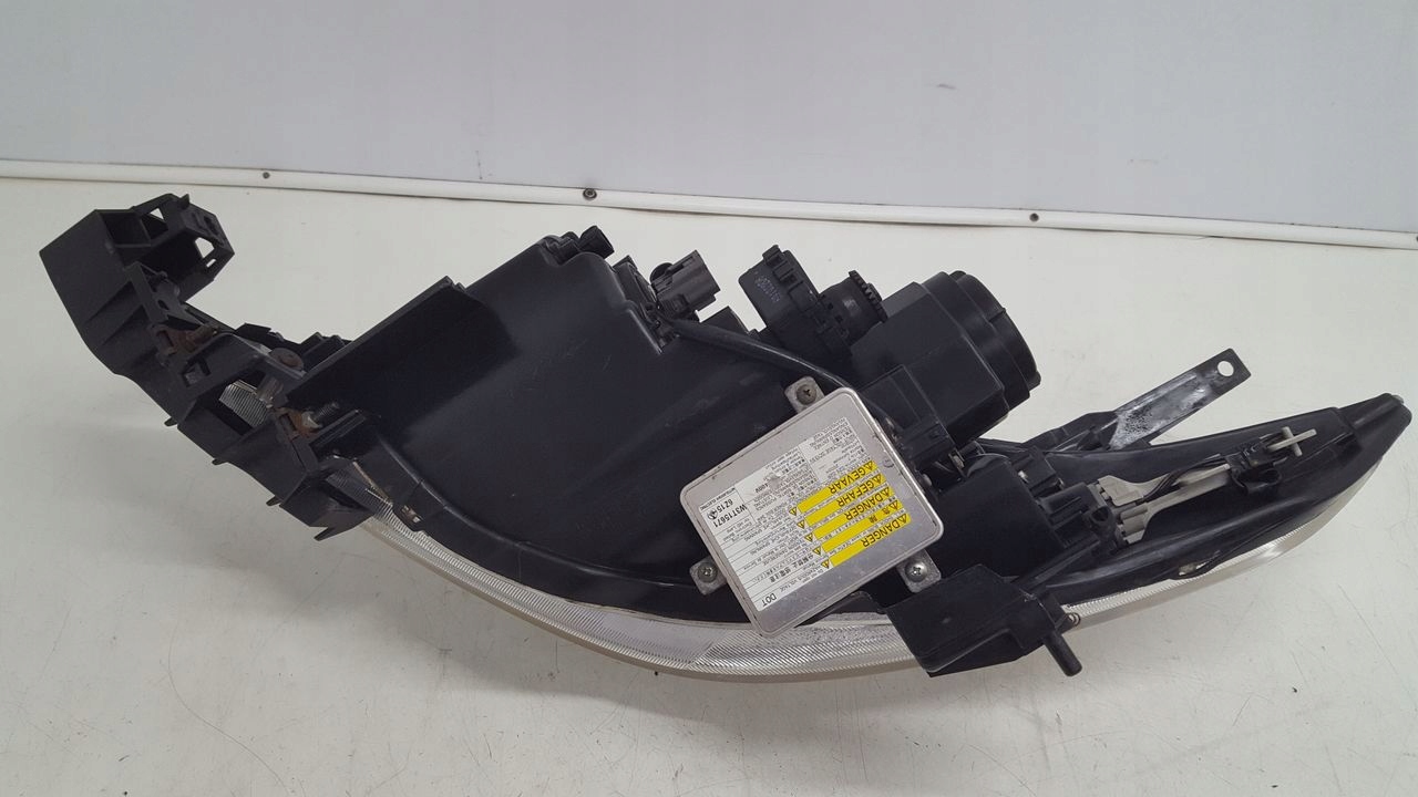 light front front right xenon Mazda 5 V 2,0