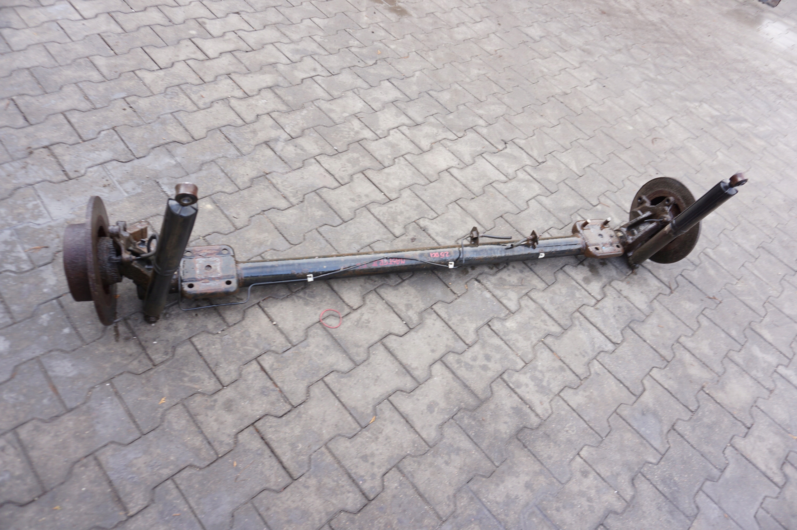 BELKA ZAWIESZENIA TYŁ RENAULT MASTER 2 II LIFT