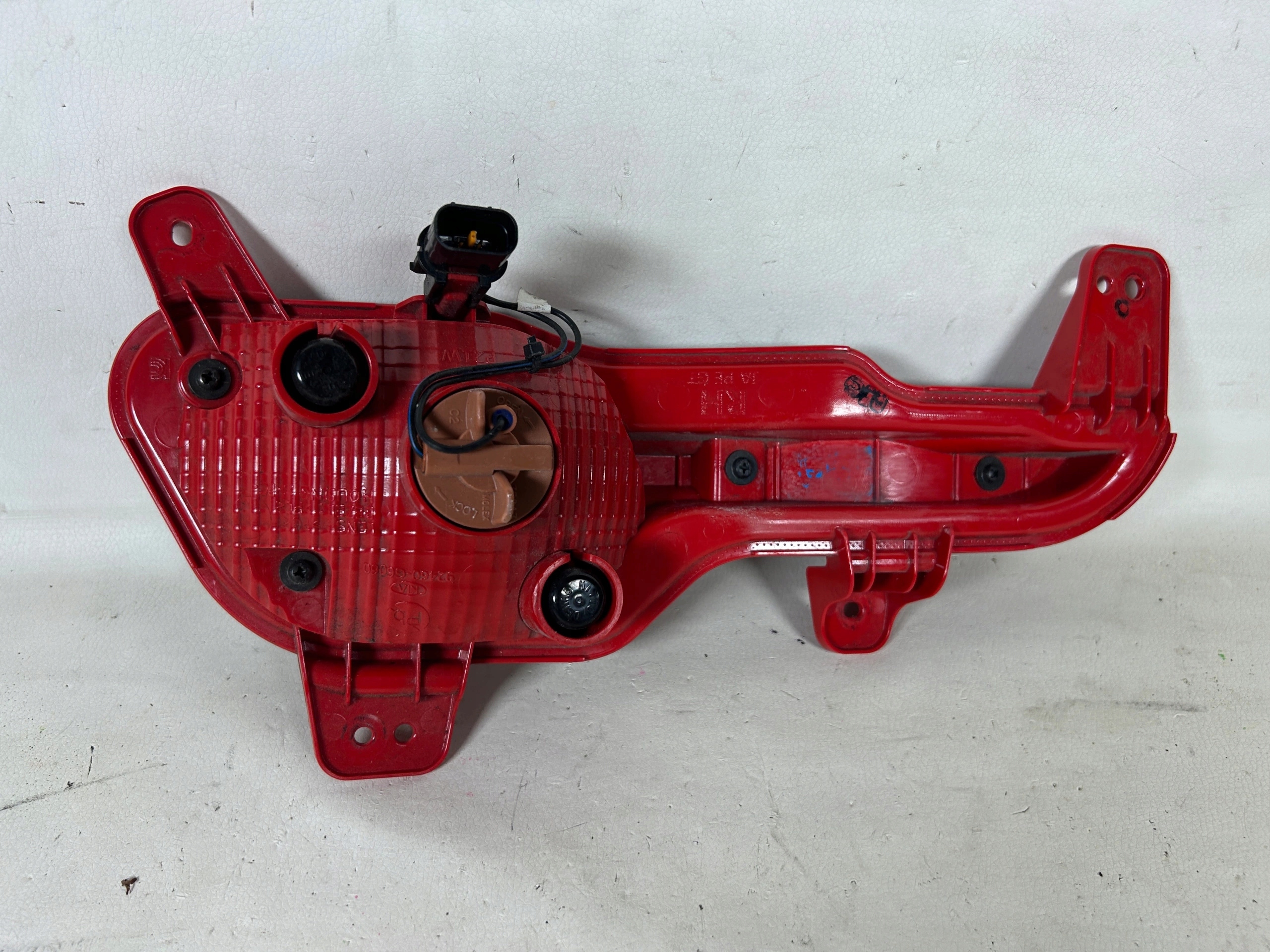 Kia Picanto 3 III Licht der Stoßstange heck 92460-G6060