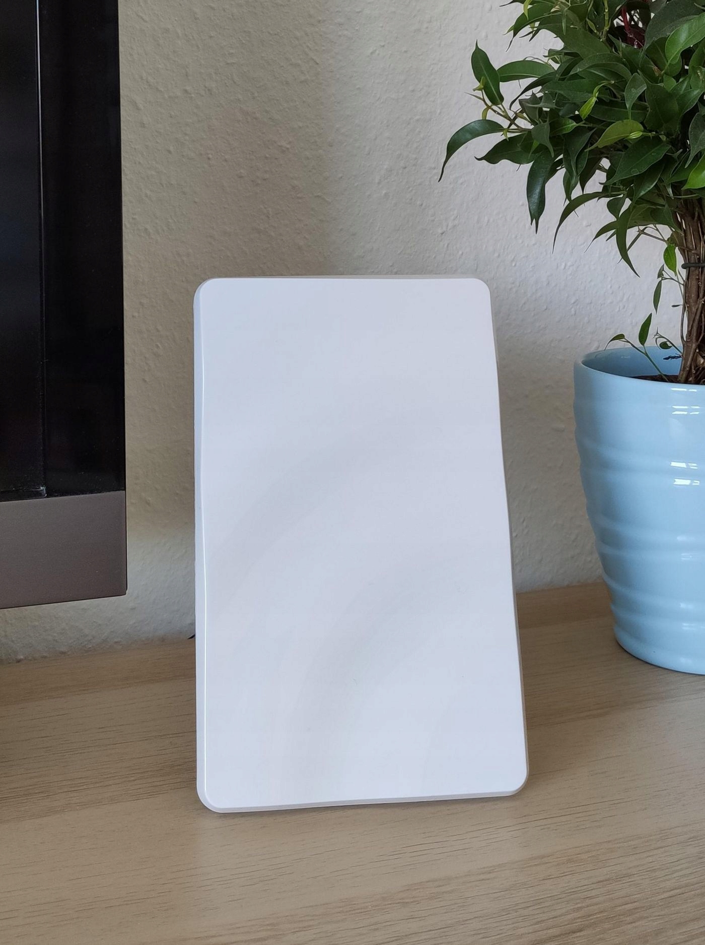 Pokojová anténa Uhf Maximum DA-2200.