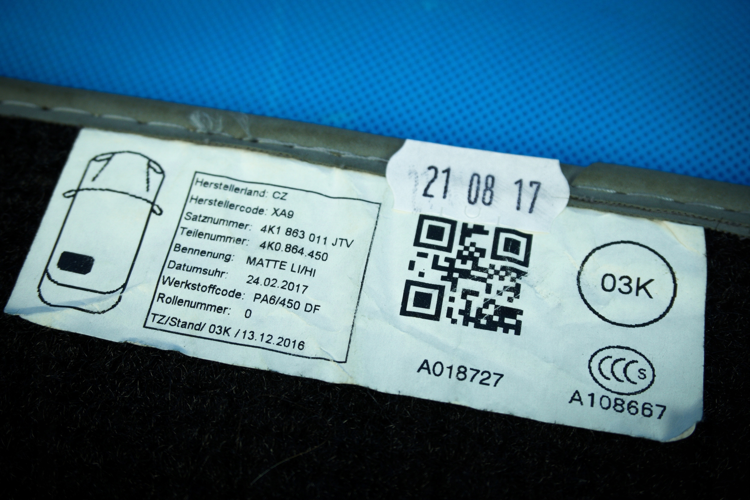 mat left rear part Audi A6 4K A7 4K8 4K0864450 JTV