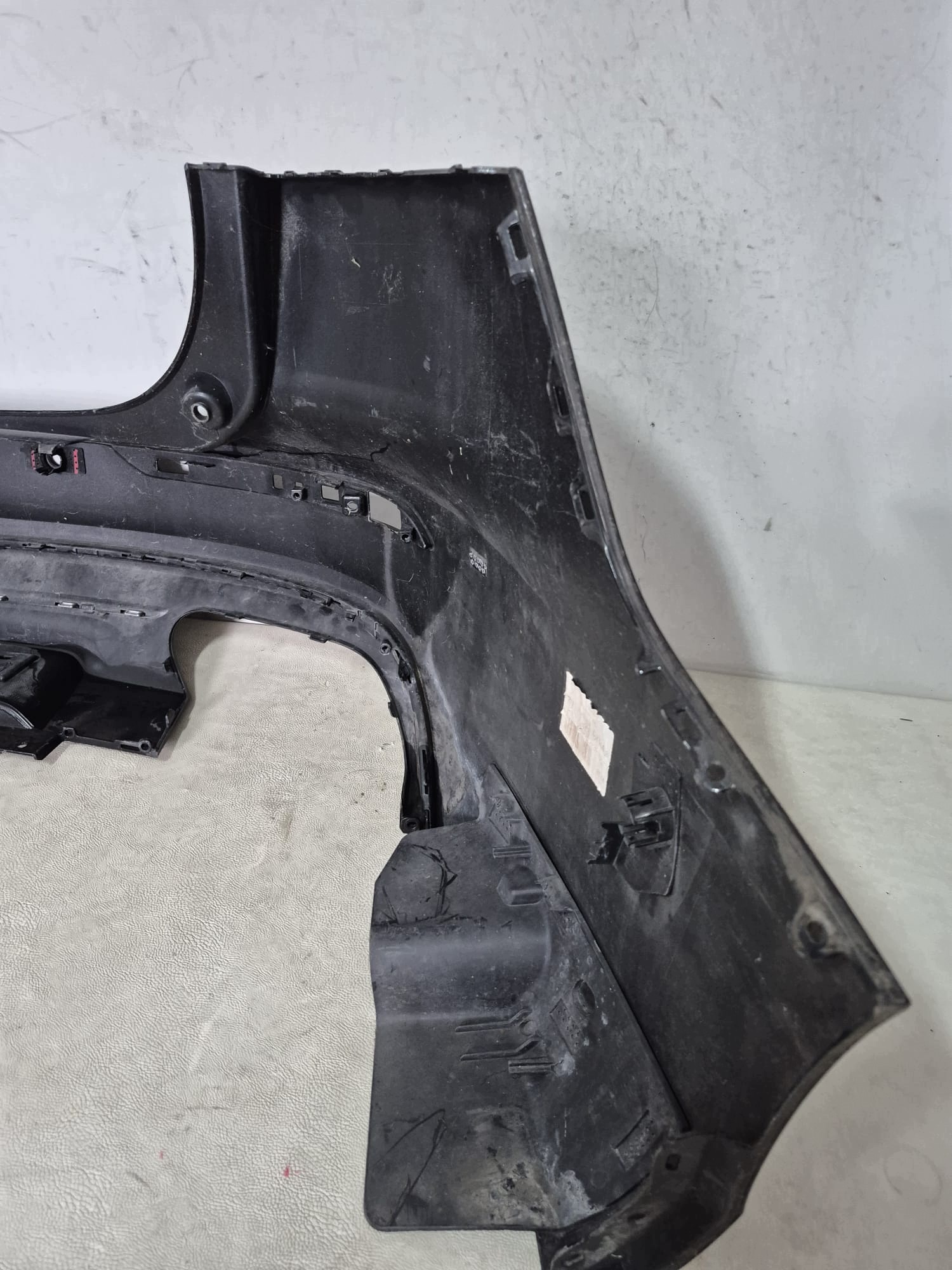 VOLVO V60 II 2 18- bumper rear part rear PDC 31455660