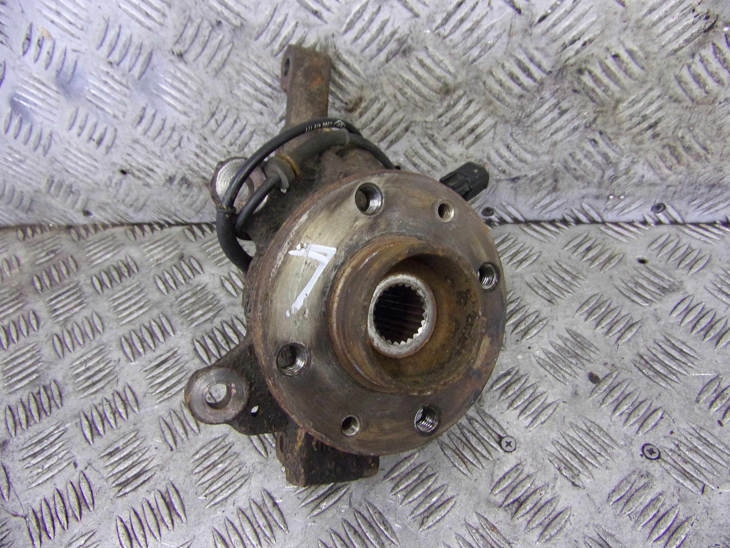swing of the pivot left front ABS RENAULT MODUS