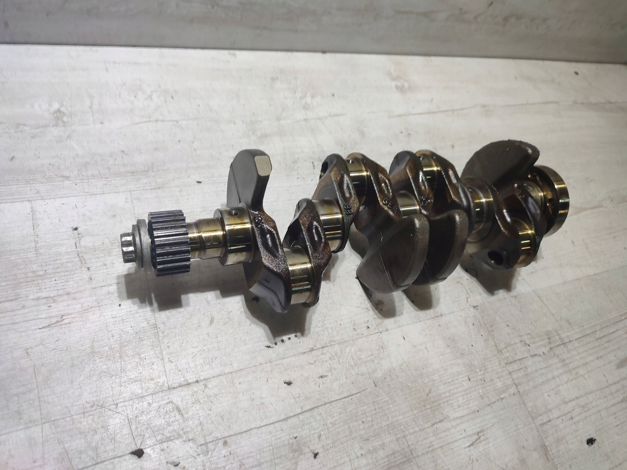 Volkswagen Touran III 2020 crank