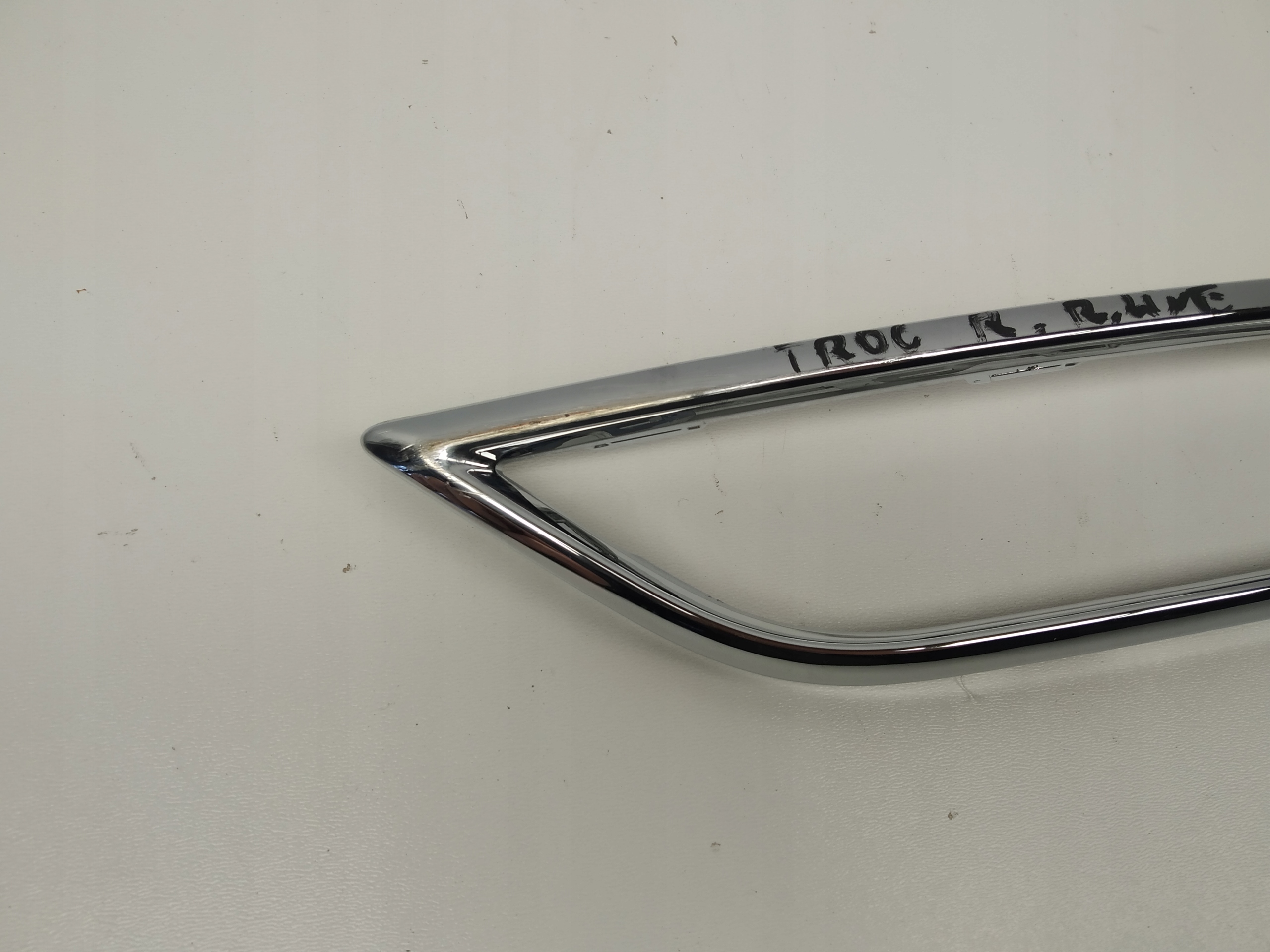 Vw T Roc R Line chrom frame grid right w bumper rear part cap 2GA807834B