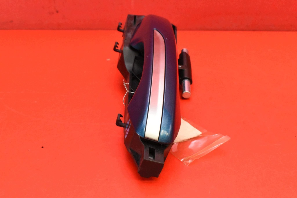 handle right front front blue A00055546 BAIC BEIJING X7 LIFT 23