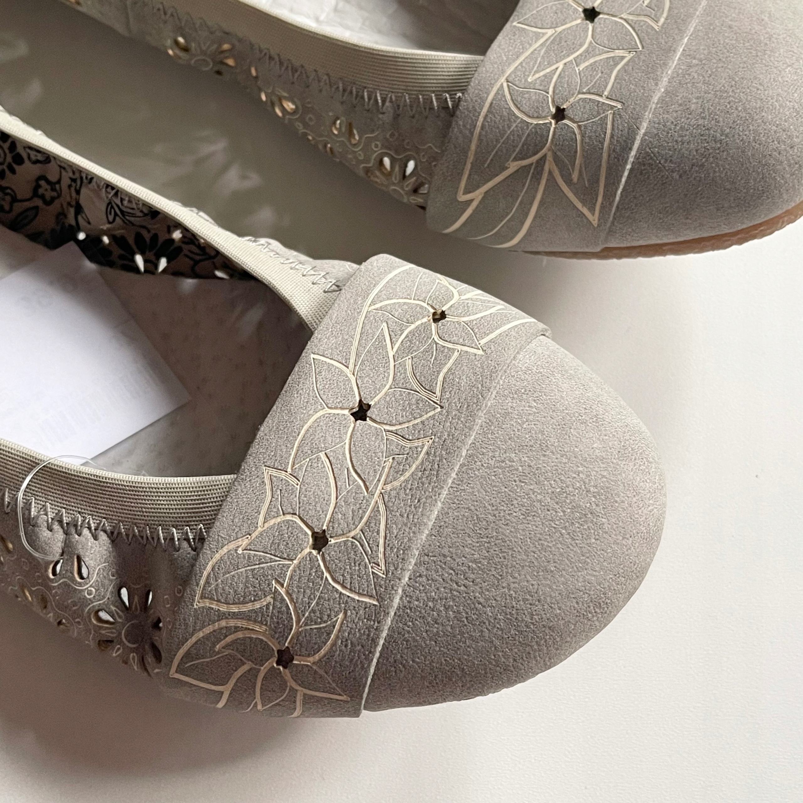 RIEKER Balerinki Ażurowe wWycięcia Skóra 37 Rozmiar 37