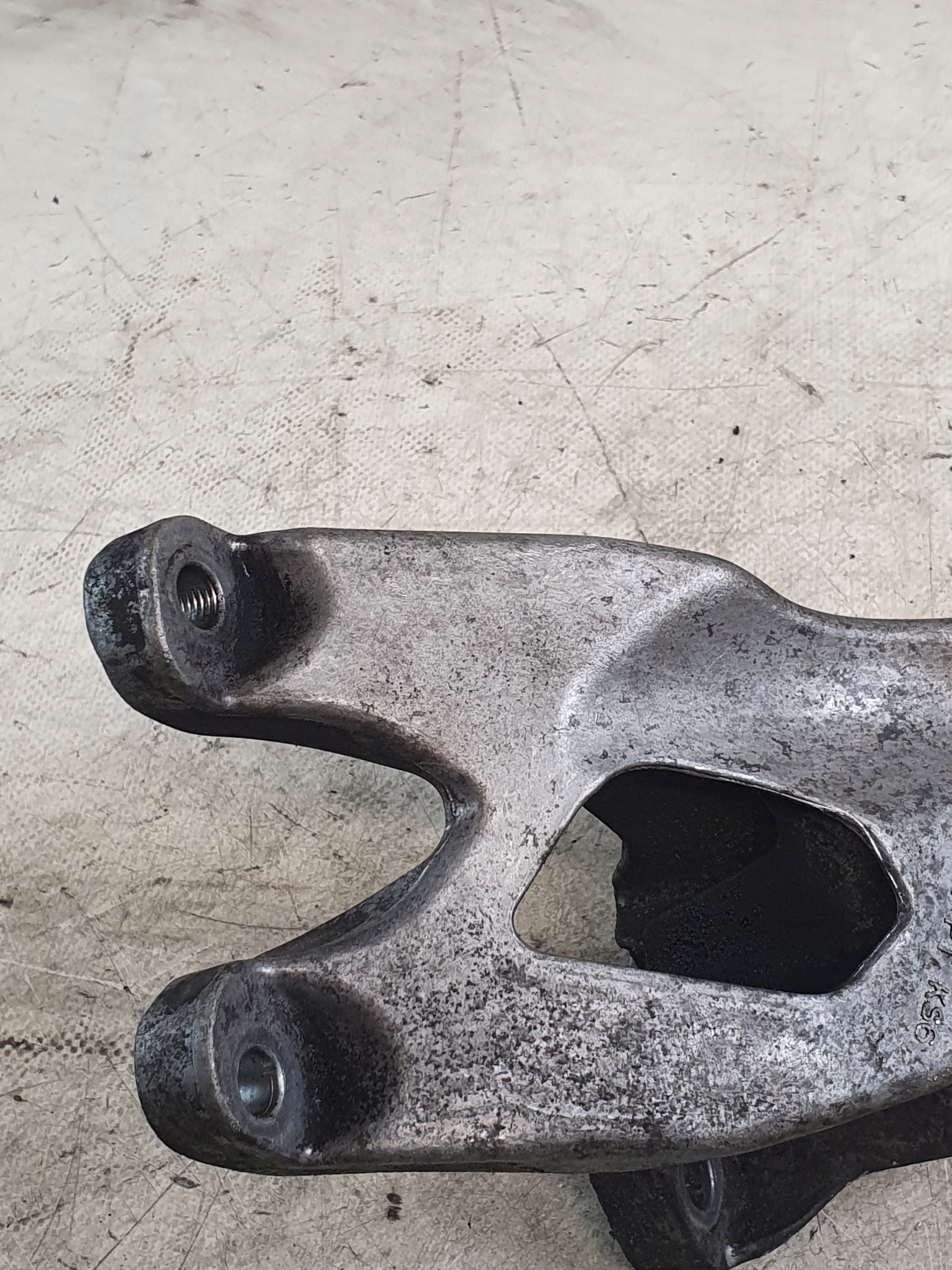 engine supporting mount OE 8K0199307BE AUDI A4 B8 2.0TDI