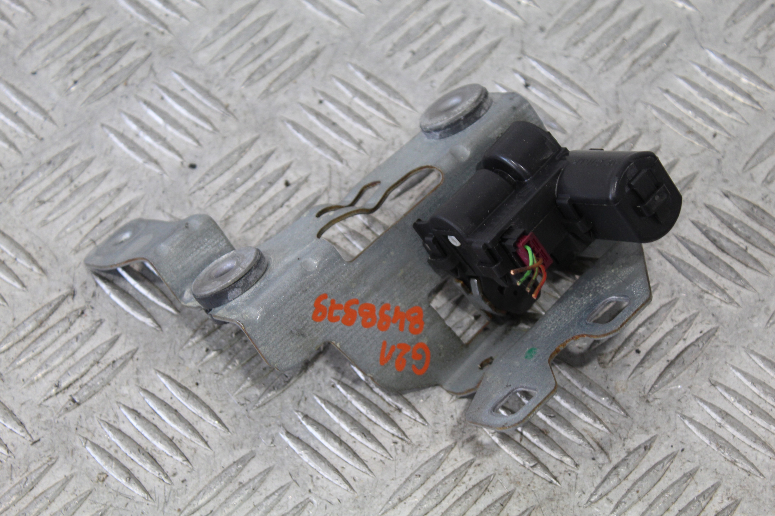 lock bonnet windows BMW 3 G20 G21 8498979