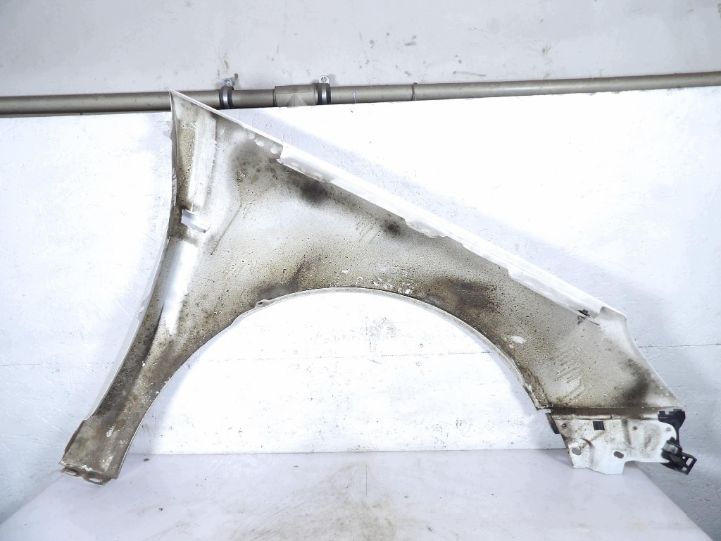 fender front left OPEL INSIGNIA A LIFT Z40R