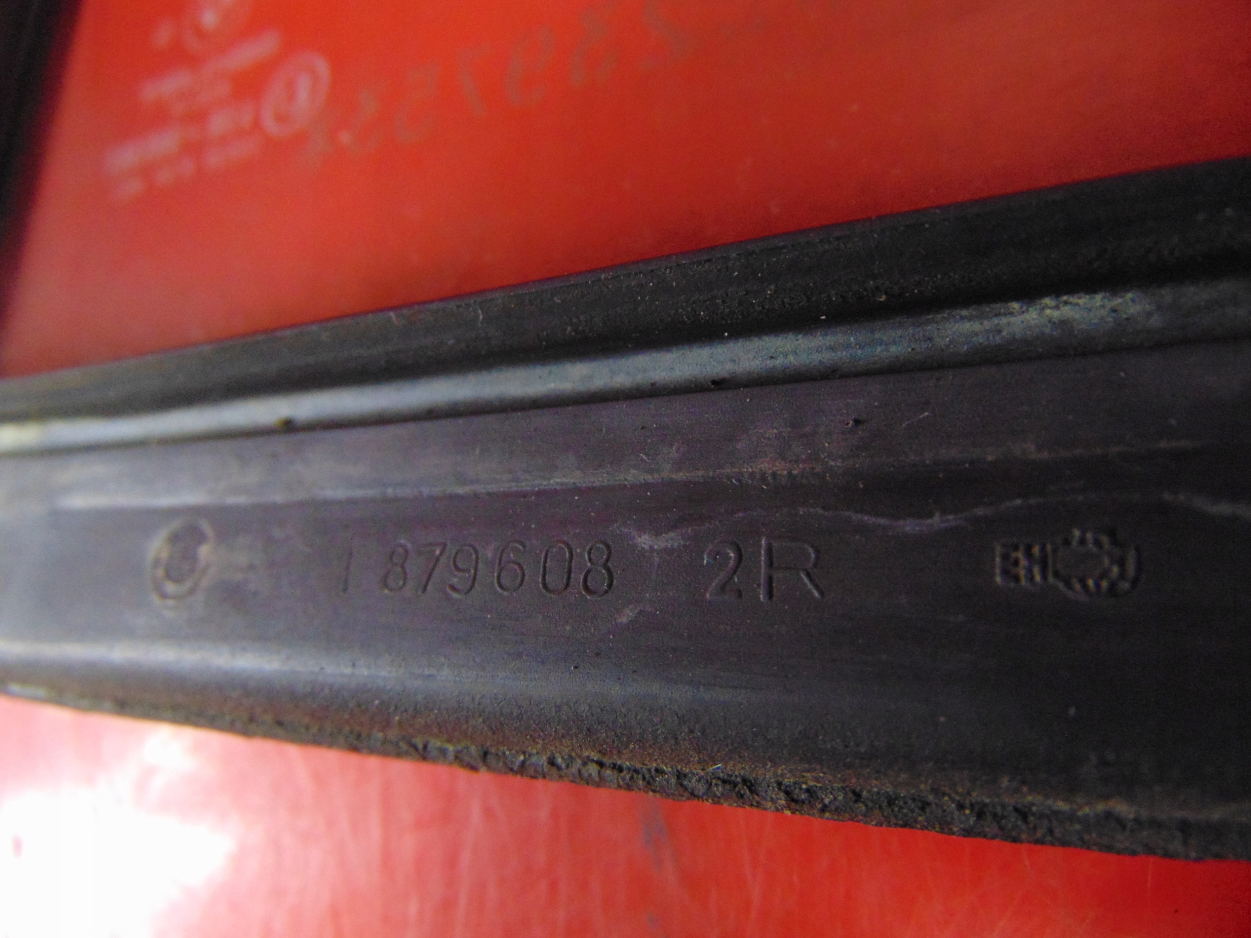 BMW E28 window door right rear part rear MALA TROJKATNA