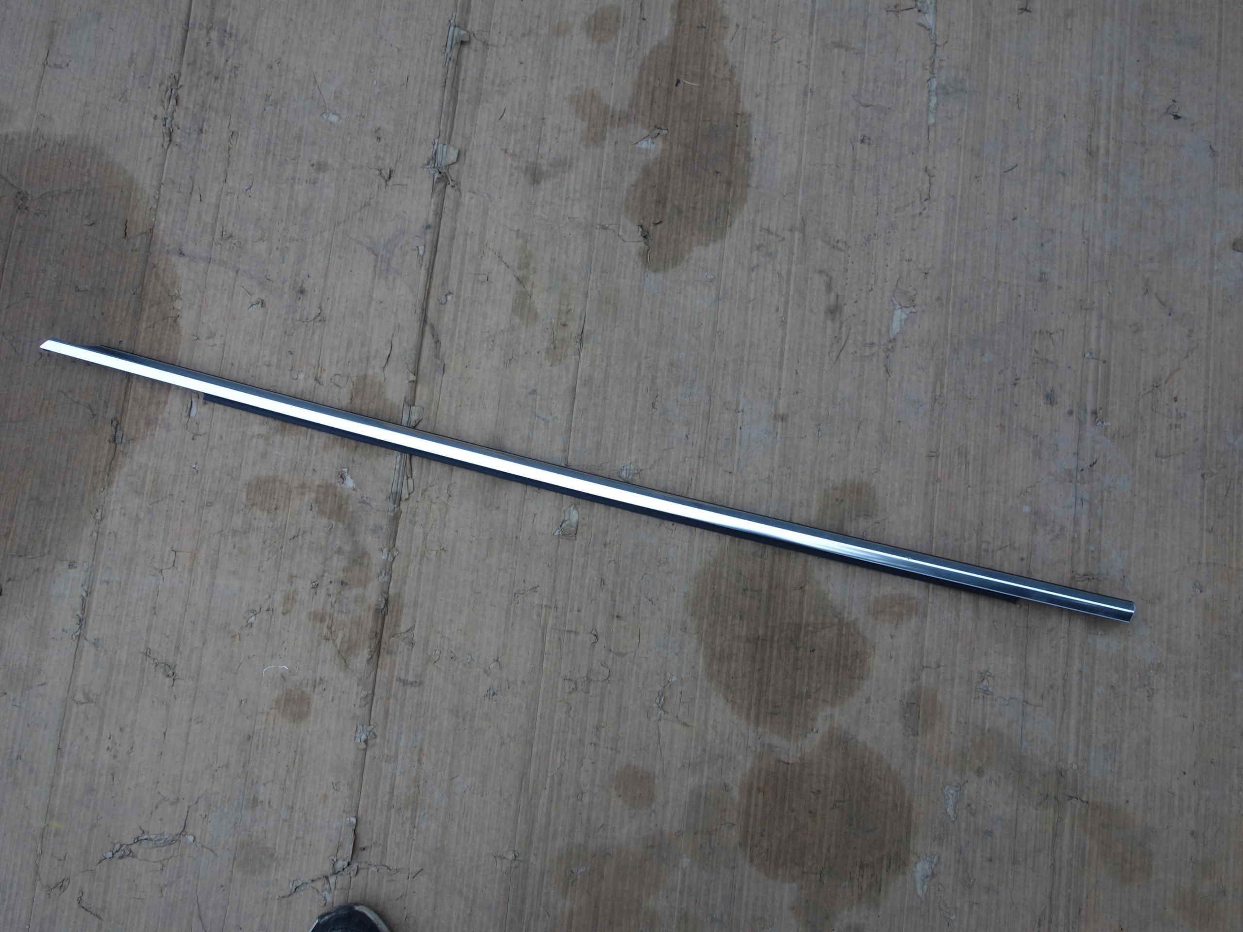 LISTWA SZYBY AUDI A6 C8 4K0 CHROM LEWY PRZOD