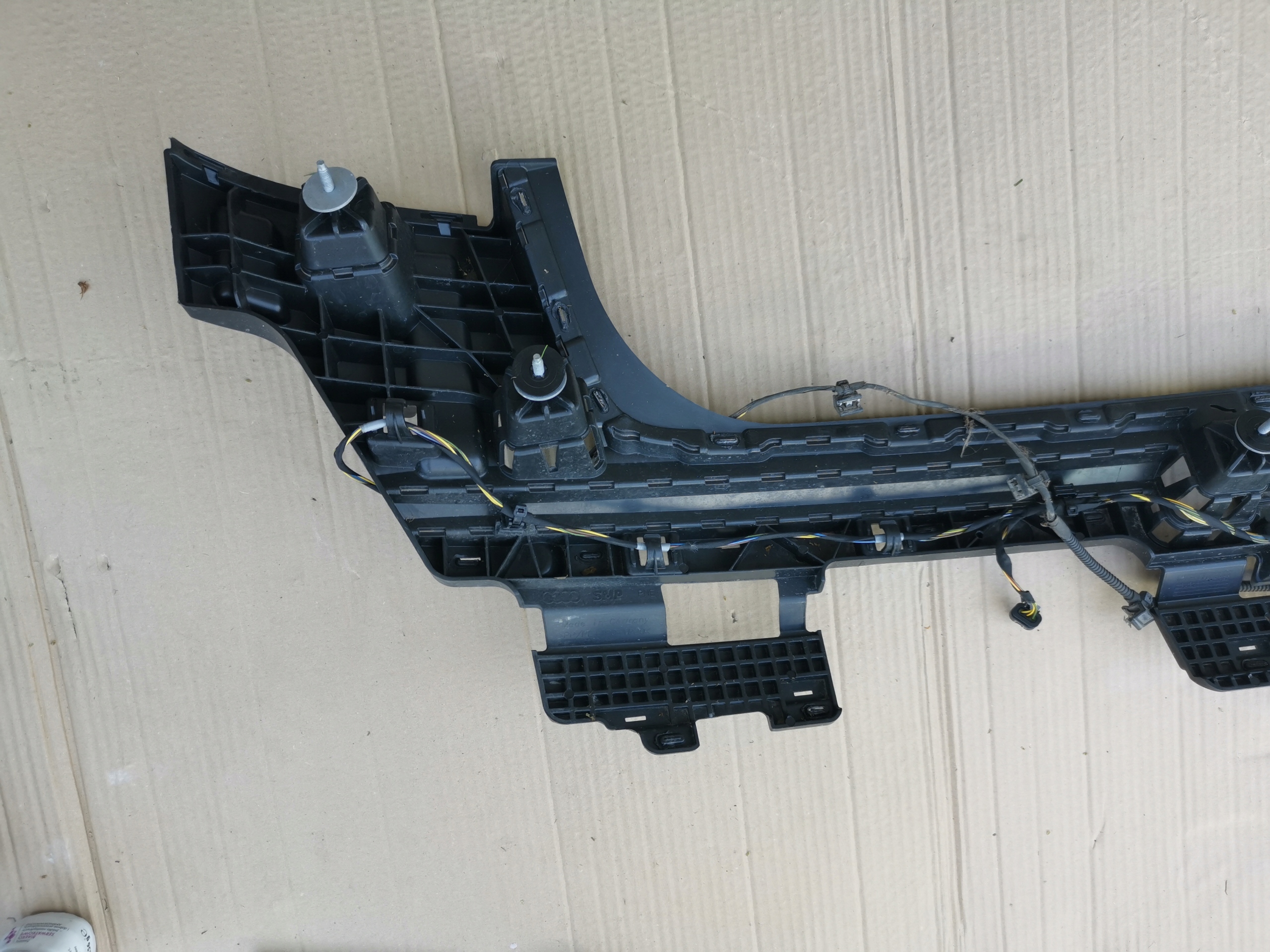 Traversa Paraurti Audi A8 D5 RINFORZO PARAURTI 4n0807385