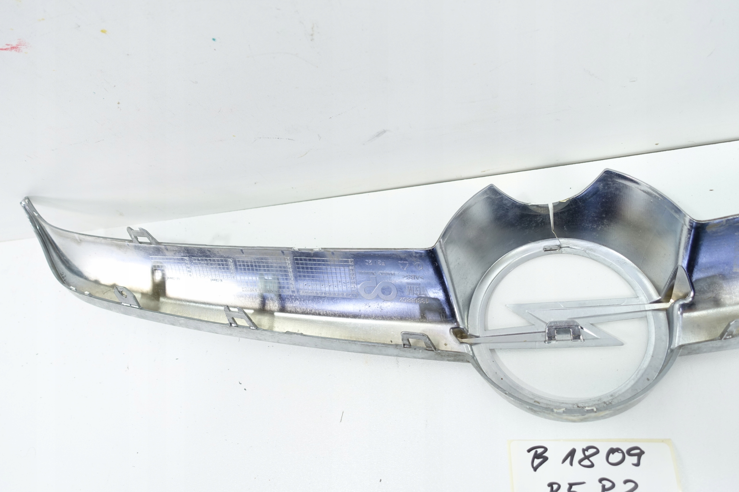 CHROM LISTWA GRILLA ATRAPY OPEL ASTRA IV J 2012 Car type Passenger cars