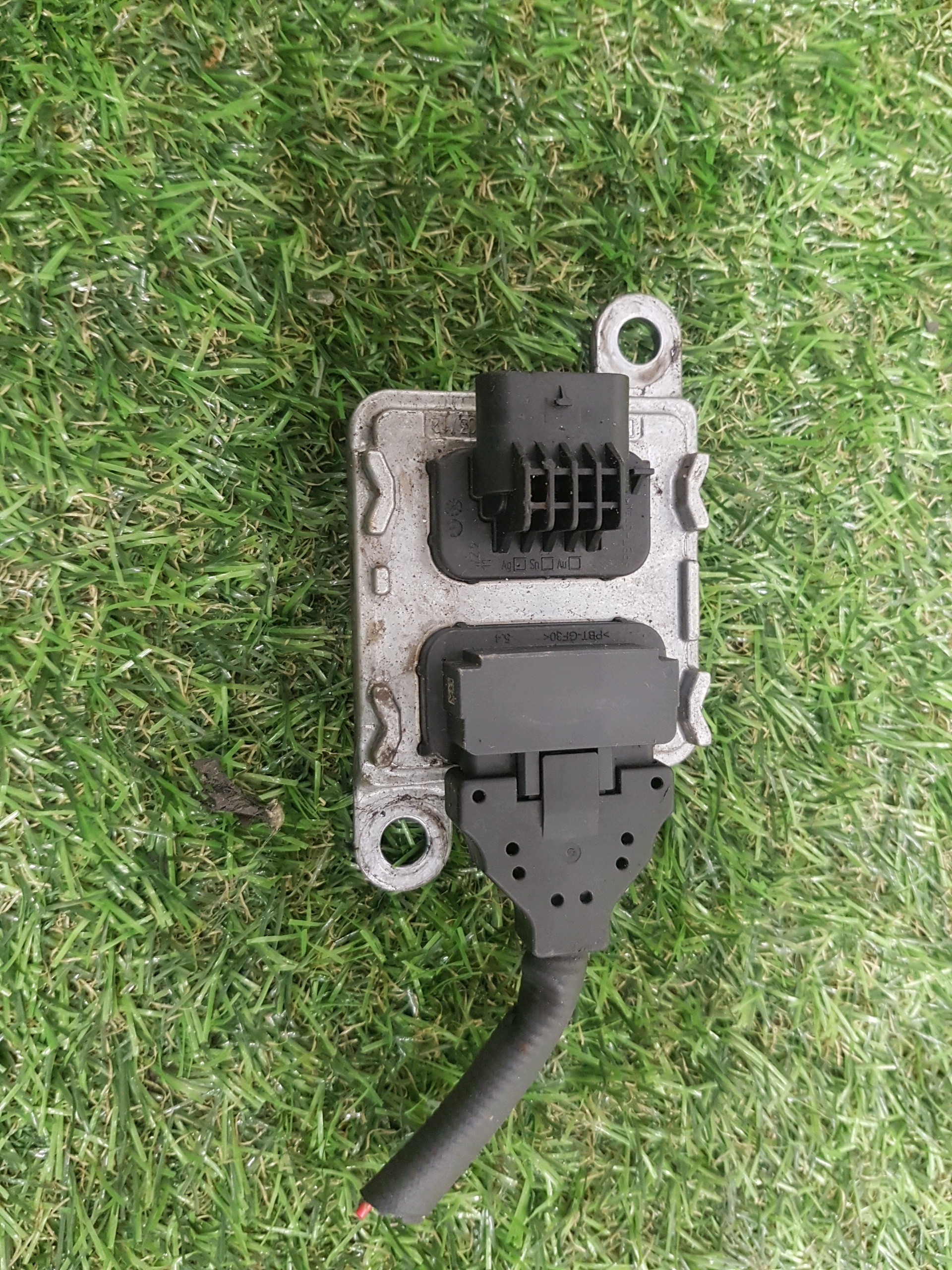 sensor NOX MERCEDES-BENZ W205 AMG A0009058111
