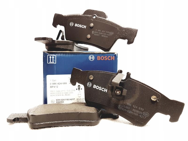 0 986 - BOSCH колодки задние MERCEDES W211 W212 W220 W221 CLS