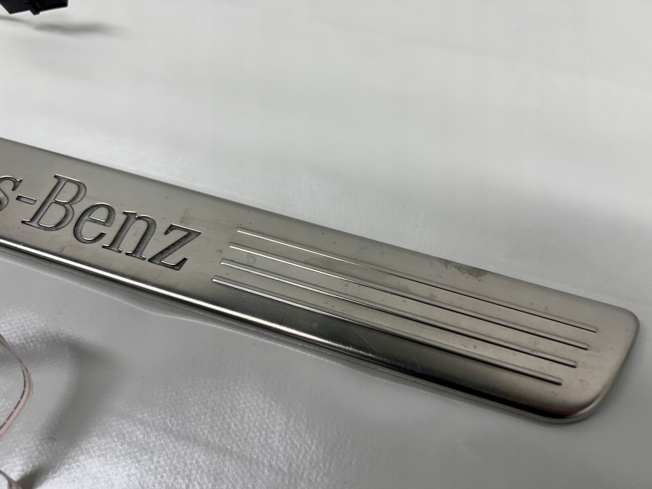 Mercedes-Benz CLA 180D X117 moulding threshold left right