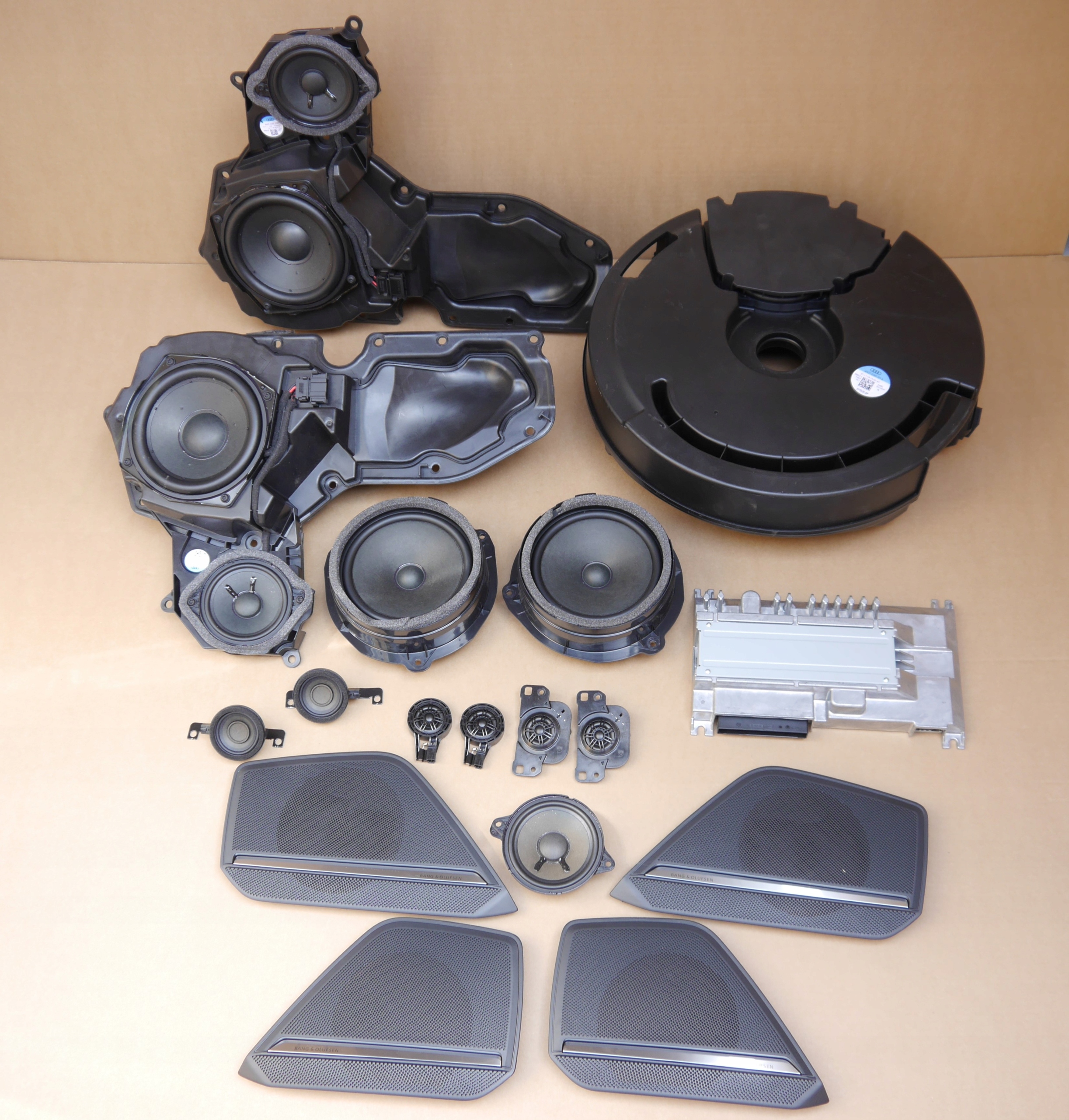 4K - AUDI A6 C8 акустическая система BANG & OLUFSEN