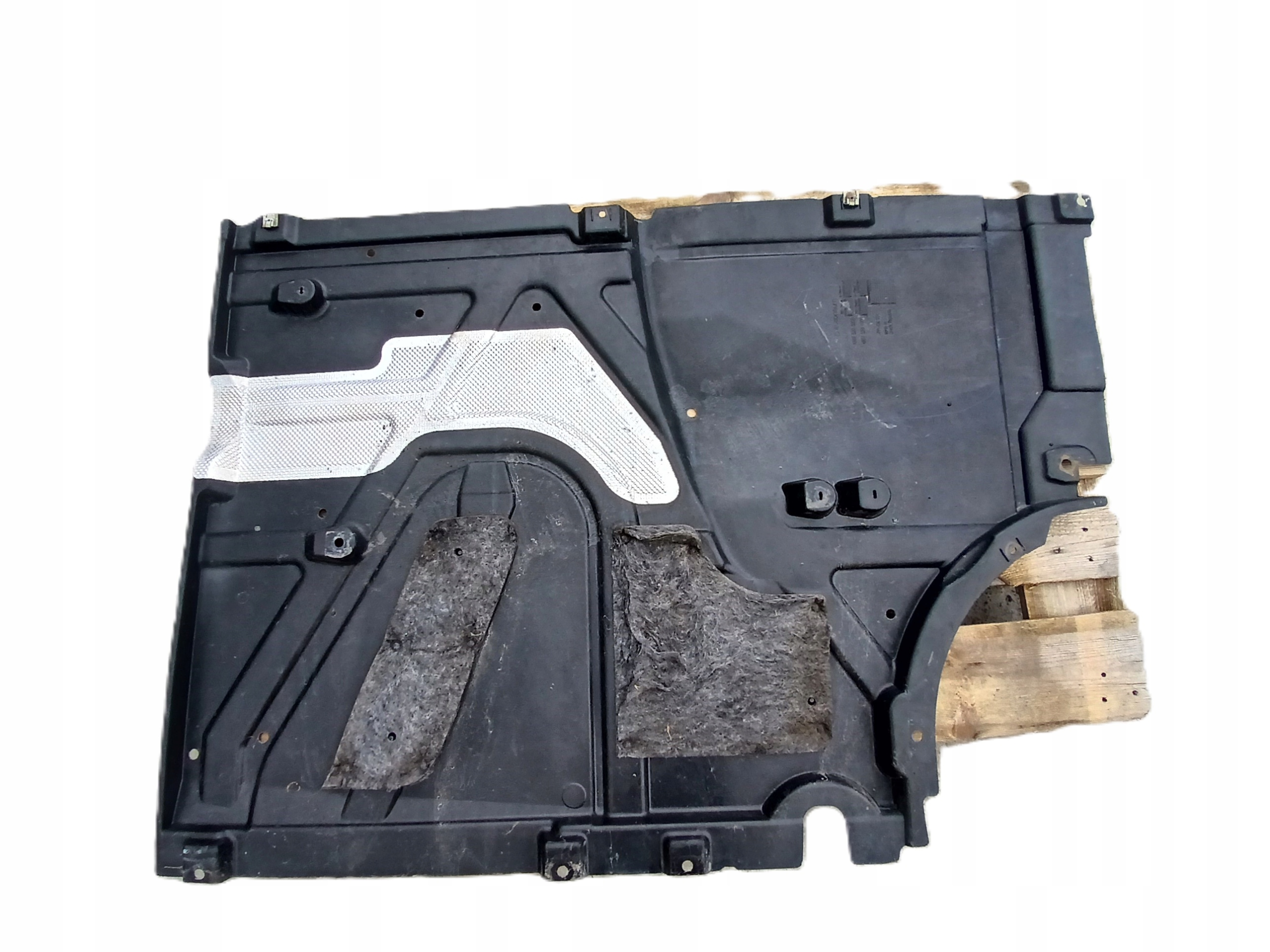 MERCEDES SPRINTER 907 OSŁONA SILNIKA PODŁOGI PRAWA ORYGINAŁ A9075200200