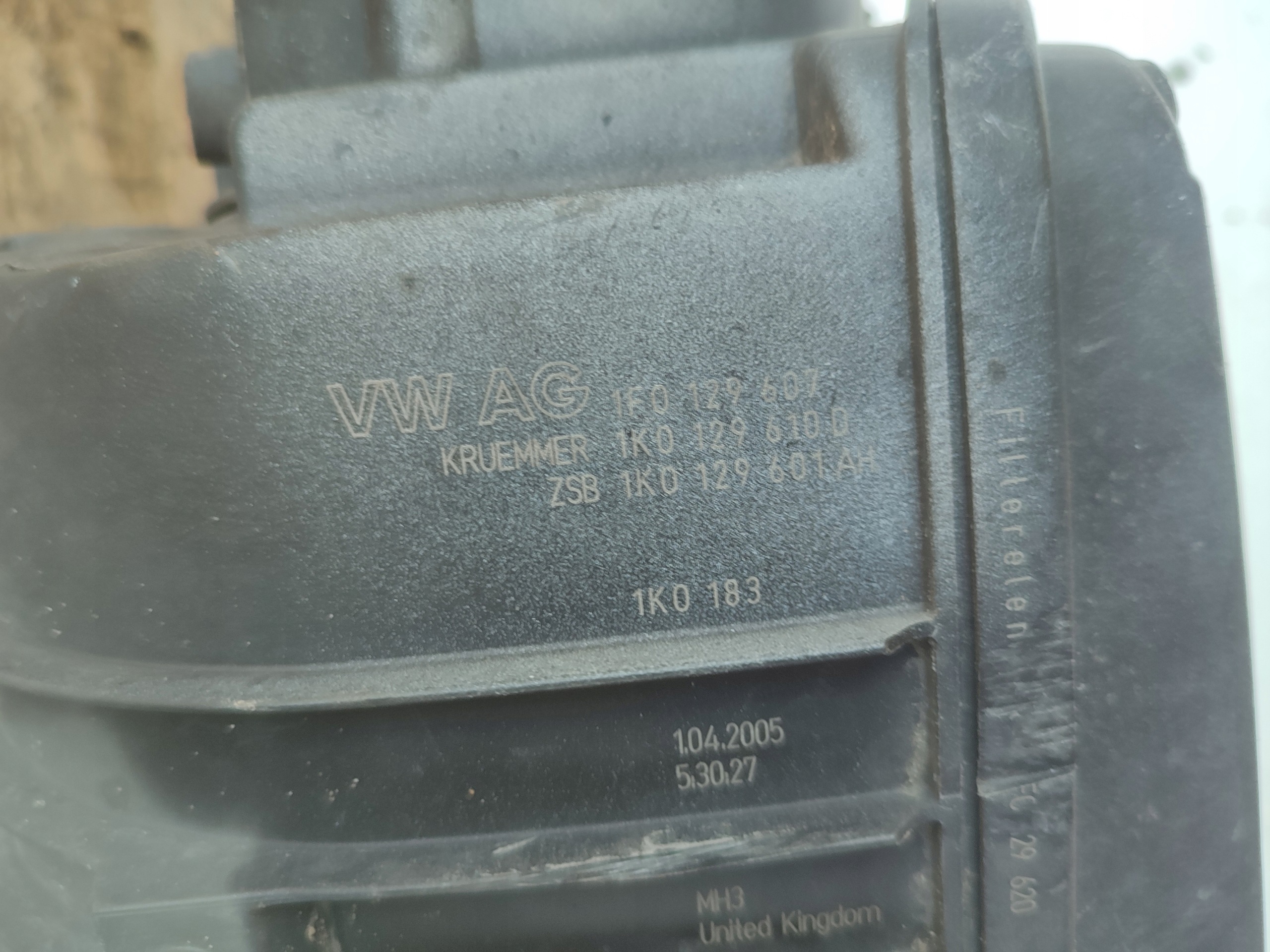 Gehäuse filter luft Volkswagen Caddy 1K0129610D