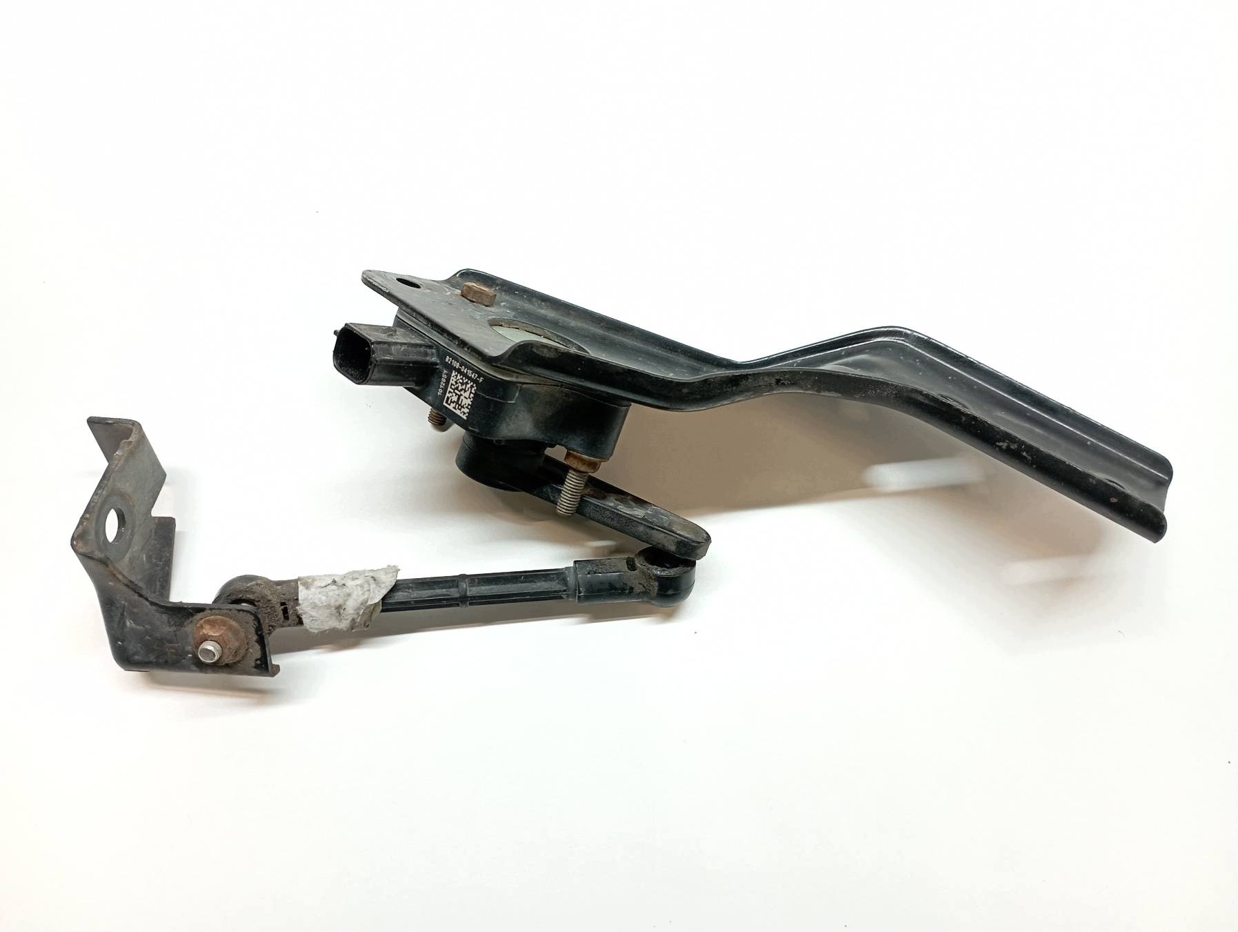 capteur SENSOR de la suspension gauche arrière FL14-5B690-A Lincoln Navigator IV
