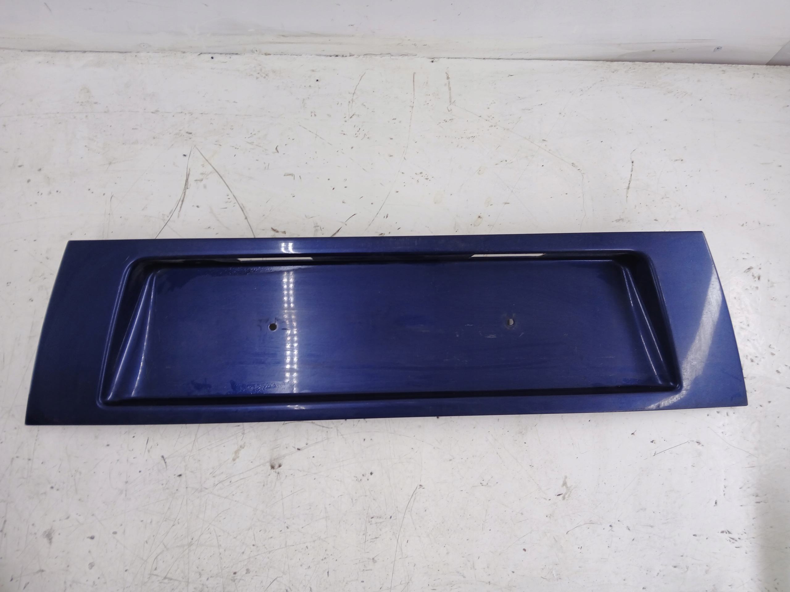 SEAT ALHAMBRA and cap bonnet boot
