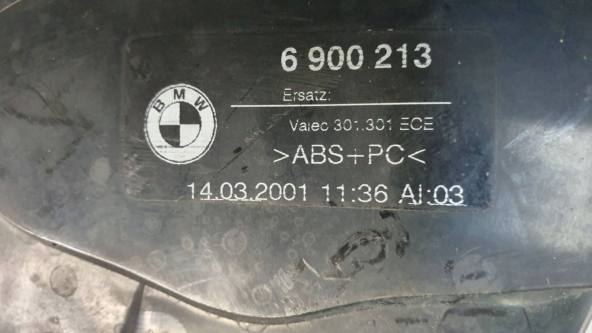 light rear part left BMW 5 E39 KOMBI LIFT 6900213 00