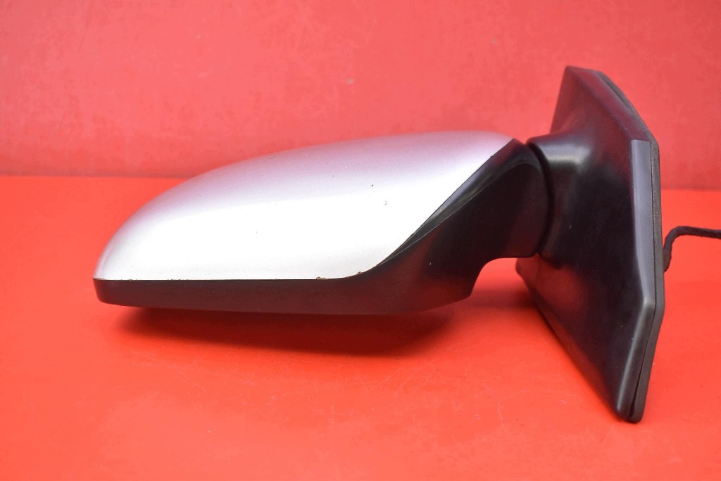 mirror left silver EU 015440 TOYOTA COROLLA IX E12 LIFT 03-07 5 PIN