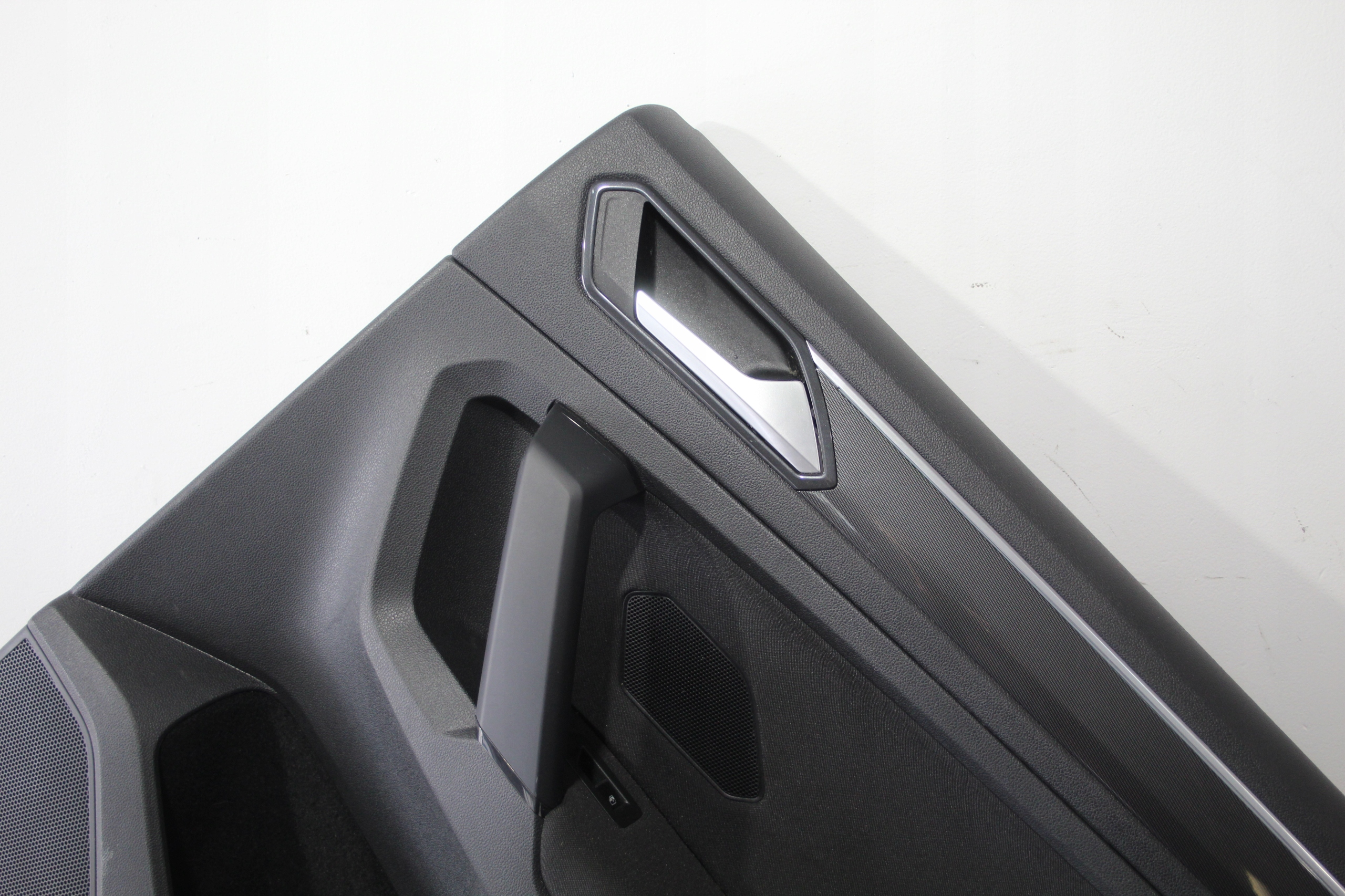 upholstery side door right rear part LED TIGUAN 5NA