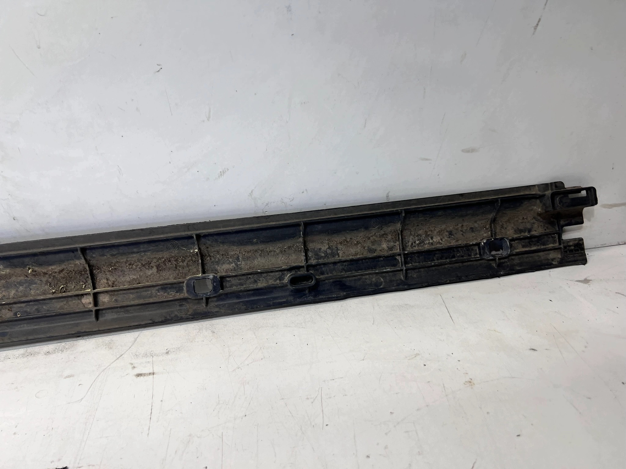 moulding threshold right AUDI Q4 E-TRON SPORTBACK 1EA825202A
