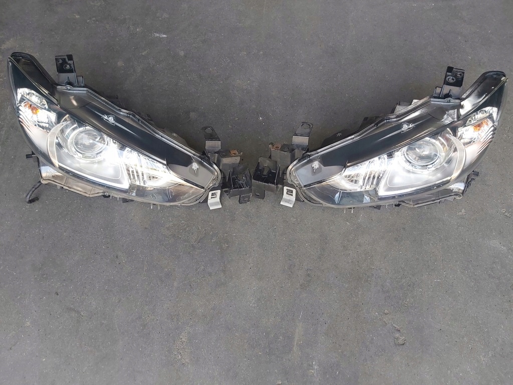 light front front right left UK MAZDA 6 III GJ