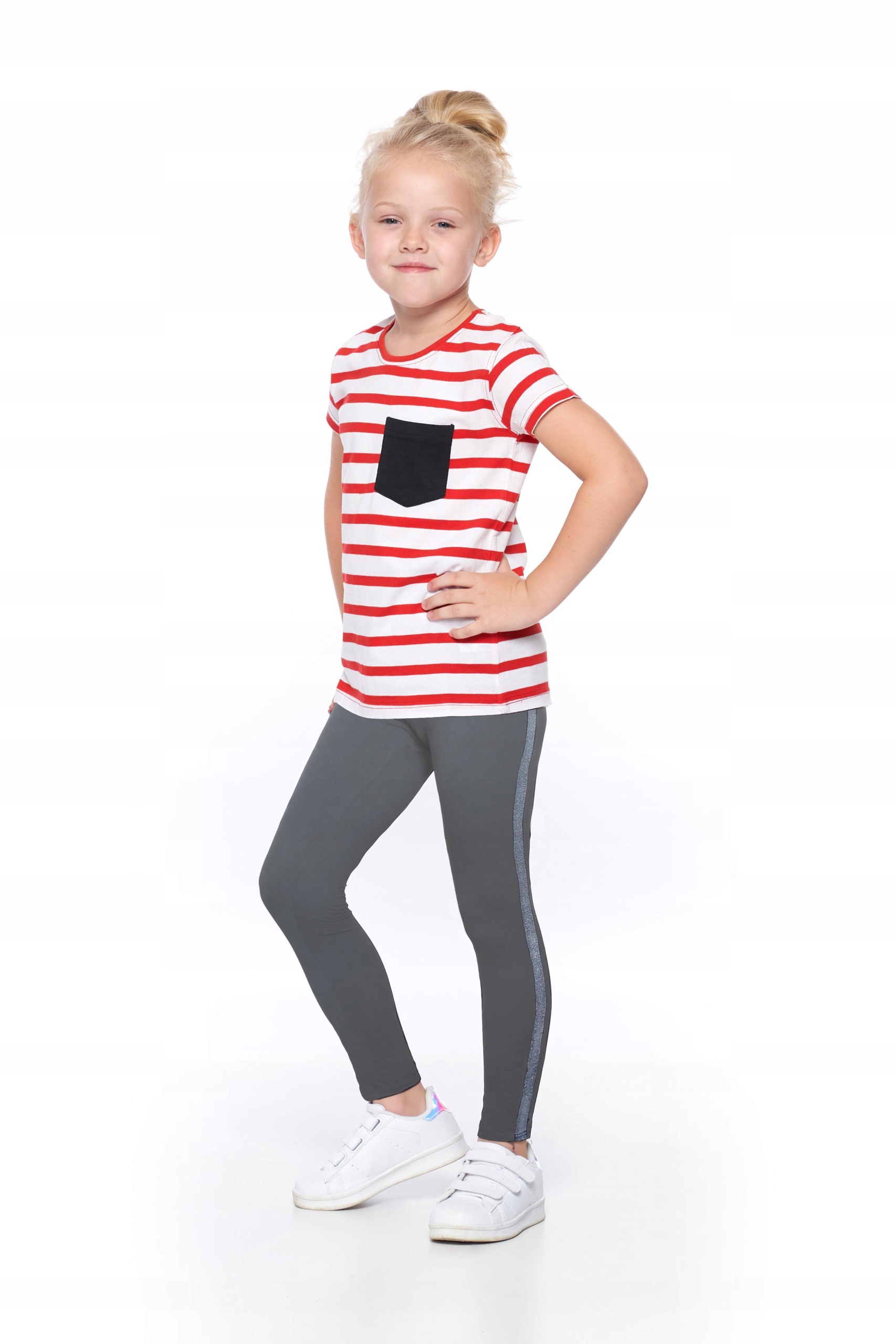 

Legginsy Młodzieżowe Z Lampasem Moraj gdz1400-027
