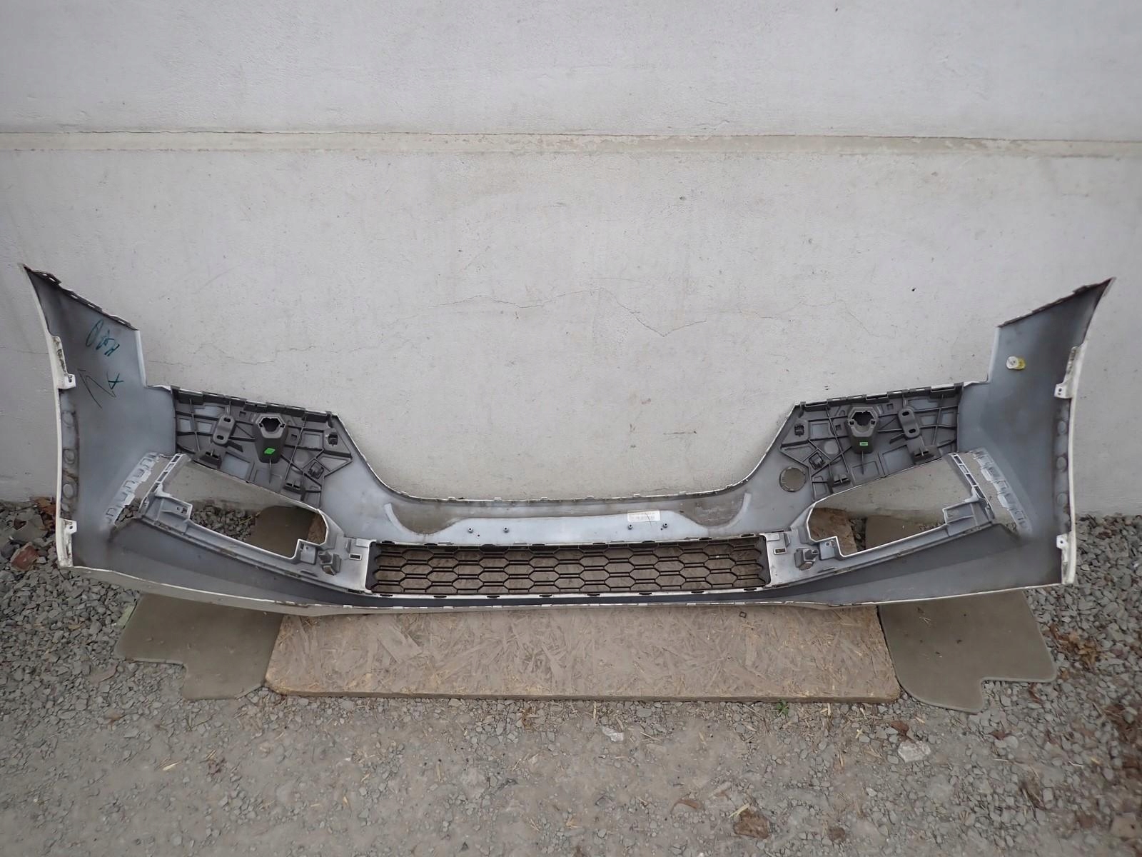 bumper front front SKODA SCALA 567 NW1 2019-2024R 657807221