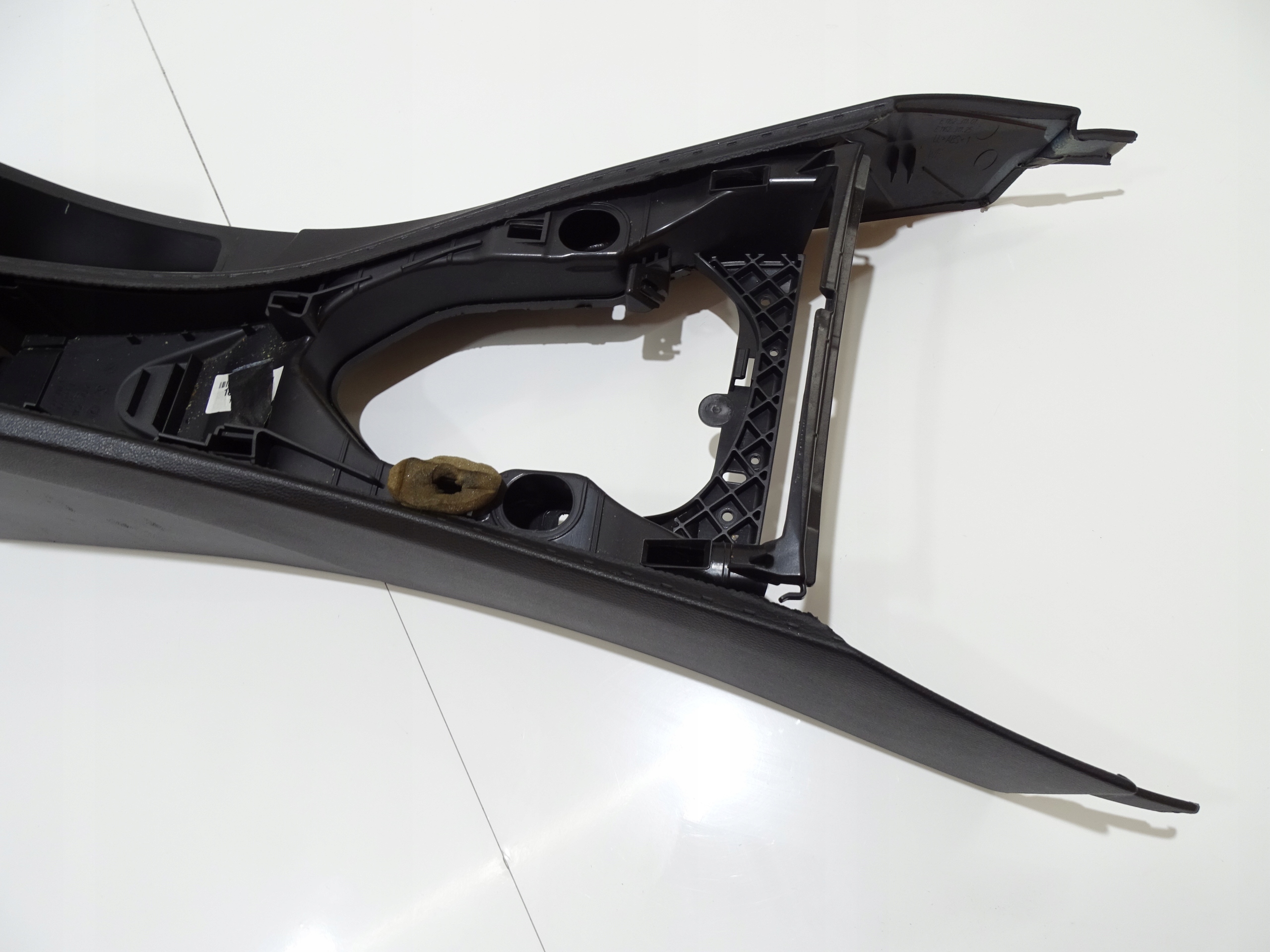 TUNEL central armrest BMW E91 OE EUROPA (20186182)