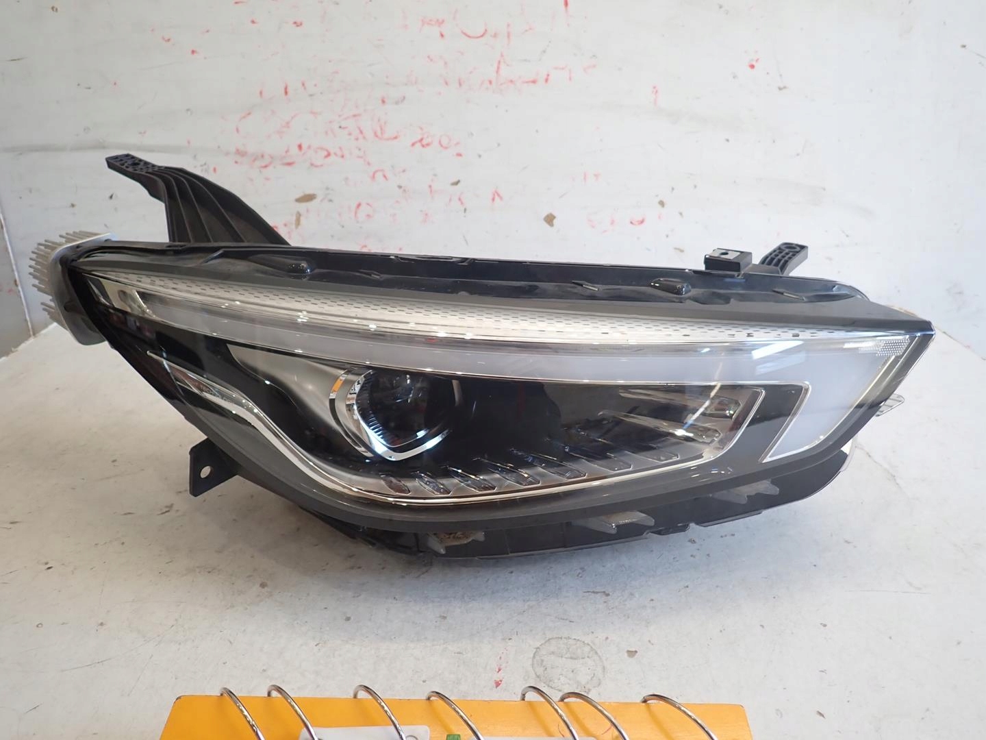 light front front right MG ZS LIFT 2019- FULL LED A00005R