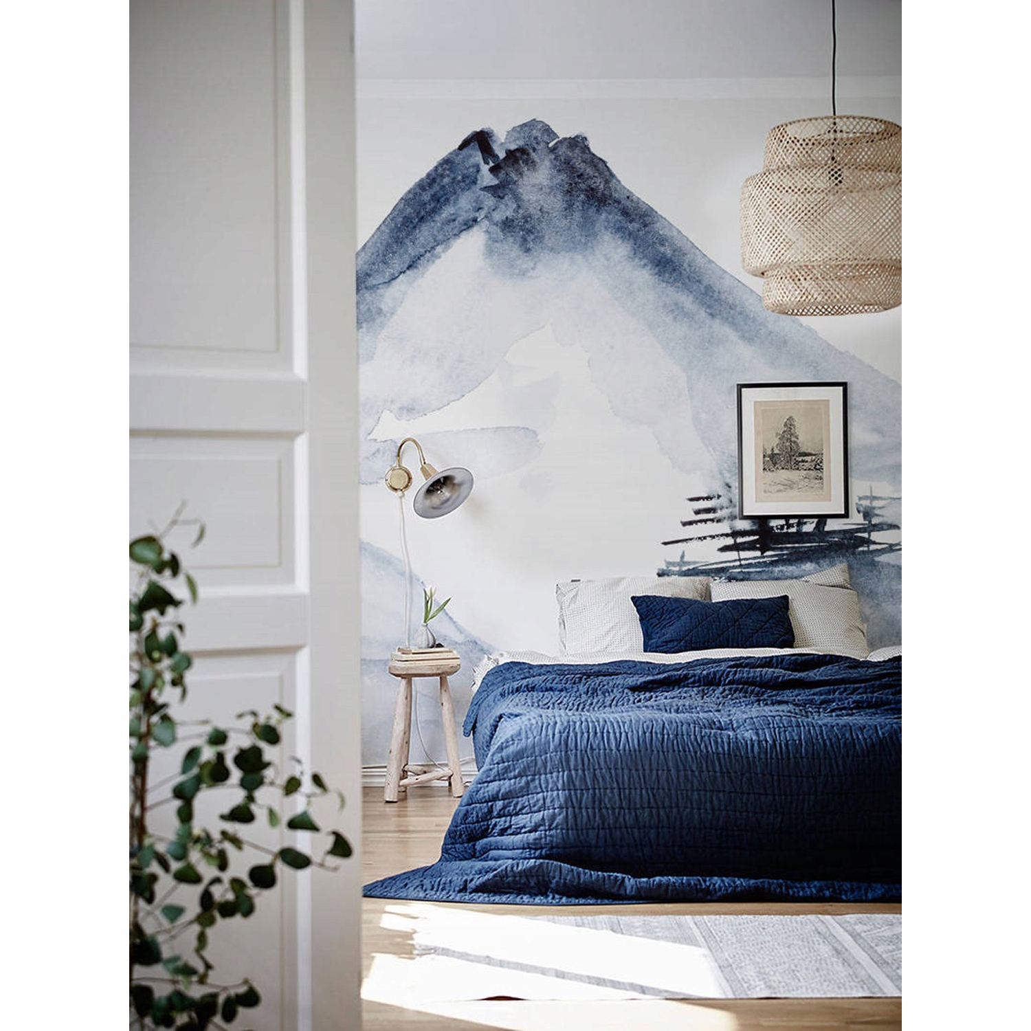 

Fototapeta na ścianę Niebieski zarys gór 360x250cm