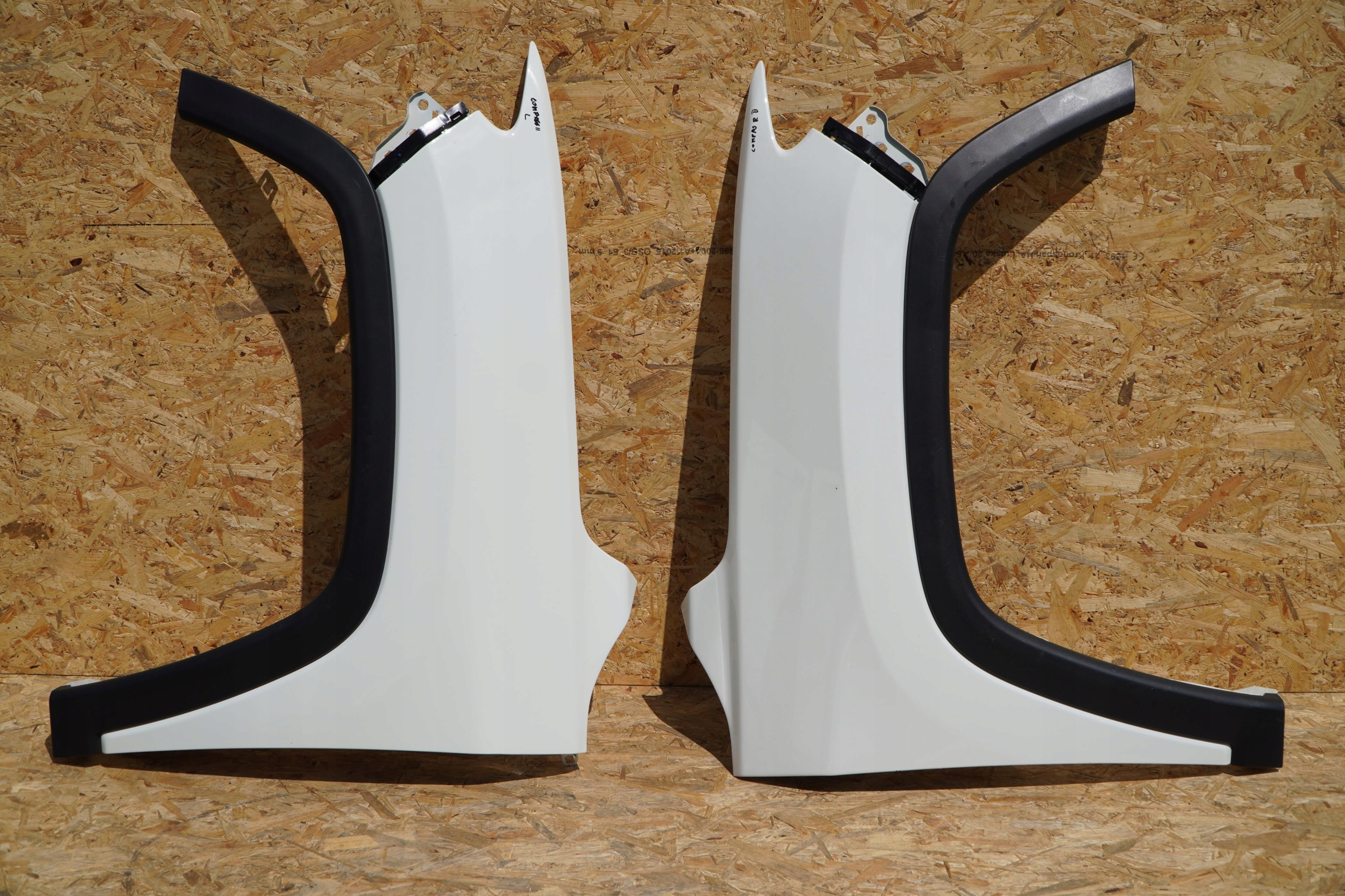 BŁOTNIK PRZÓD PRAWY LEWY NAKLADKA BLACHA JEEP COMPASS II AKRYL IGŁA 17-