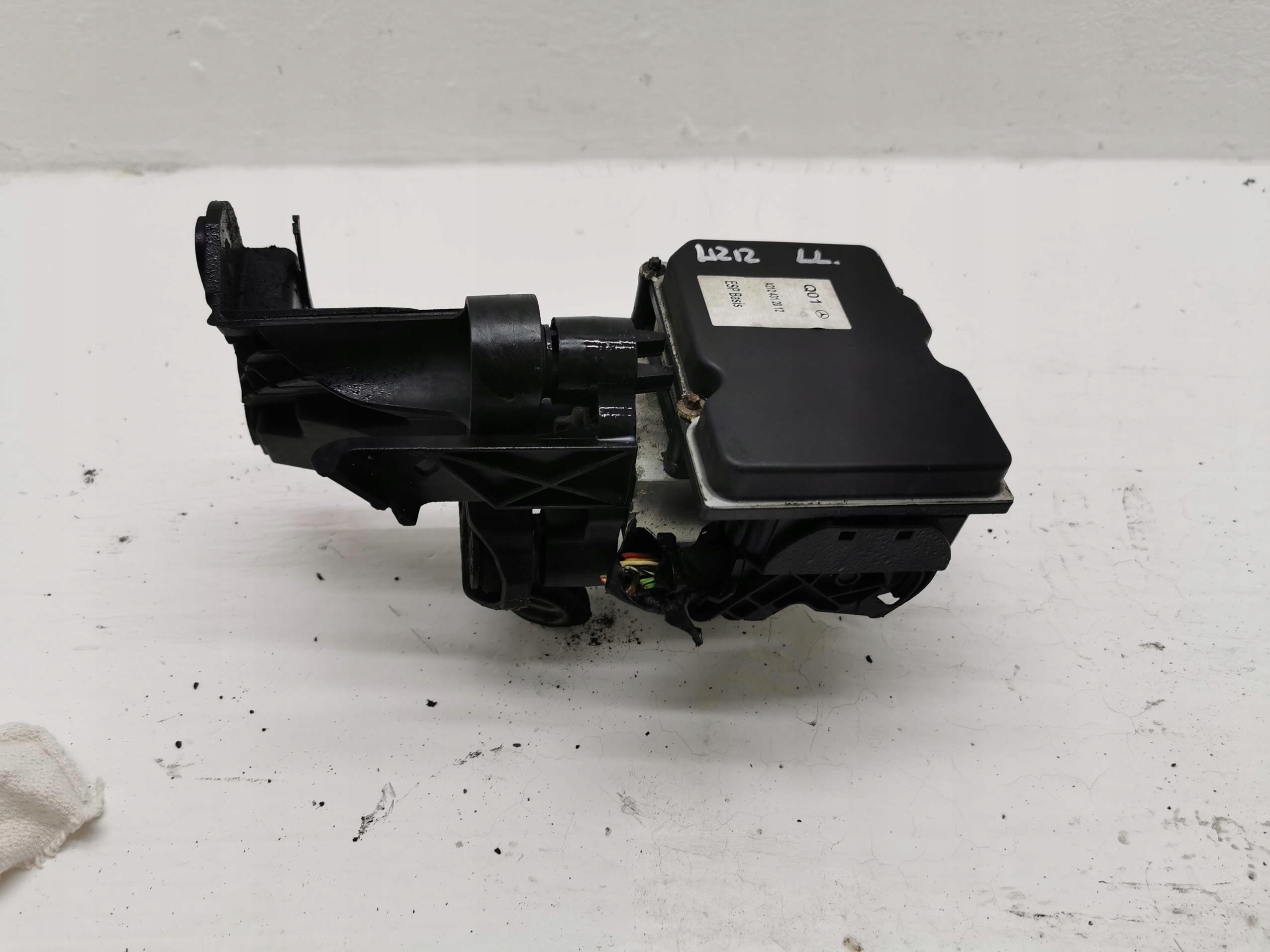 Pompa ABS MERCEDES E-KLASA W212 A2124312012 2.2CDI