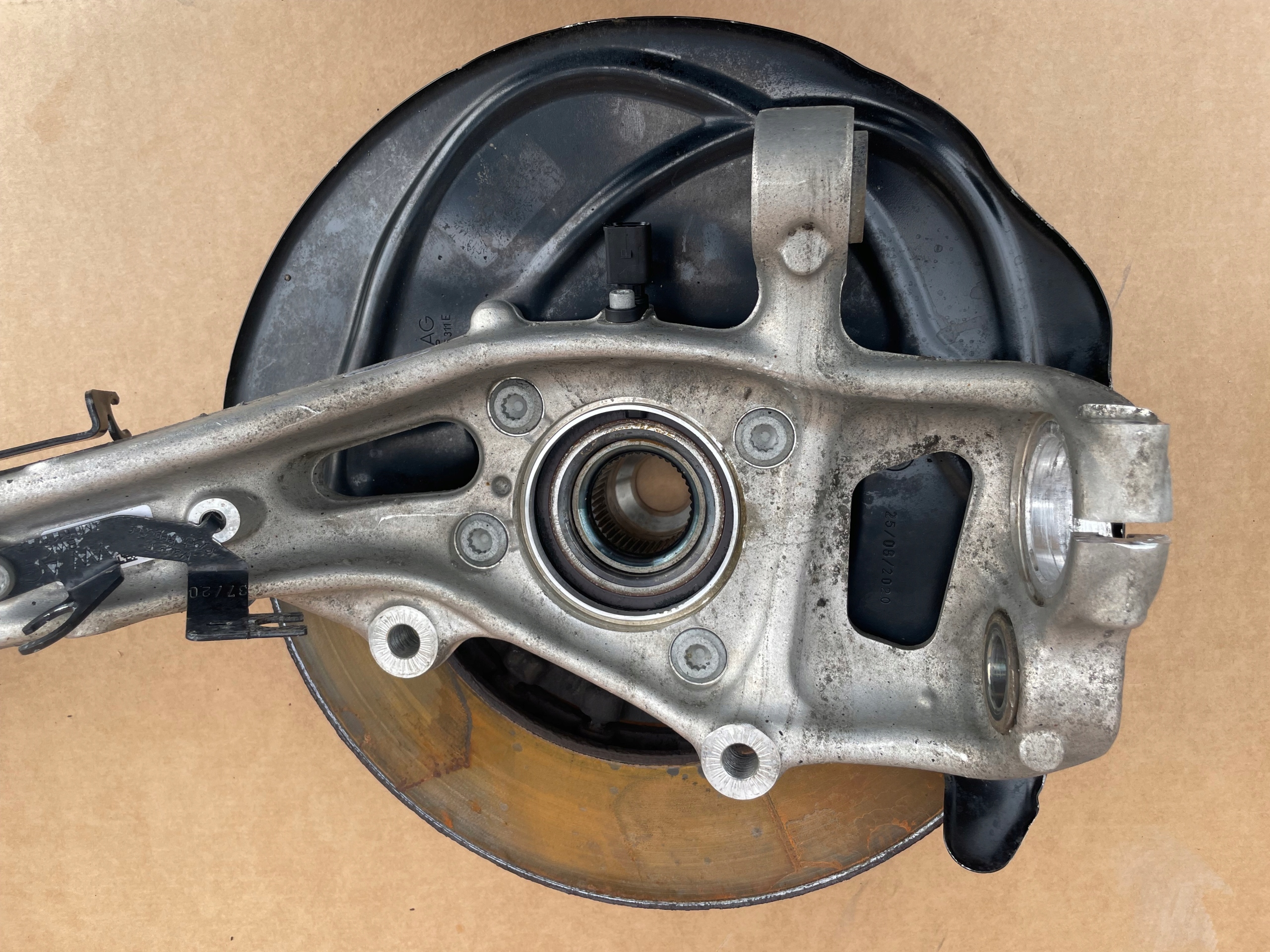 Mozzo FUSELLO perno mozzo 4M0407559 4M0407241J AUDI Q7 Q8 Originale