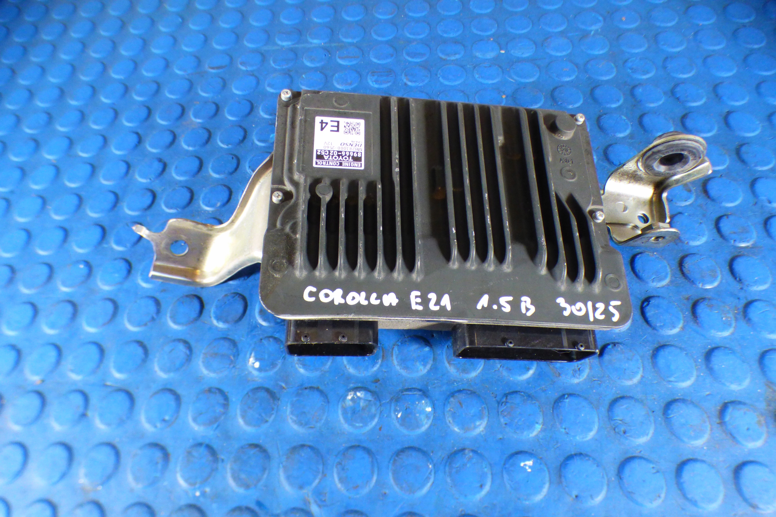 computer control unit of the engine 89666-02C52 stBDB TOYOTA COROLLA XII E21 1.5VVTI