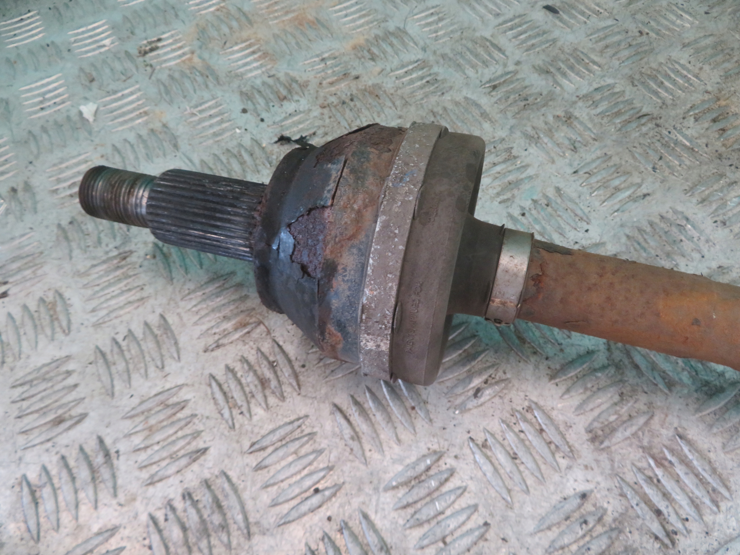 semi-axis left rear part RANGE ROVER VOGUE L405 3.0D 17R CPLA4K139CE