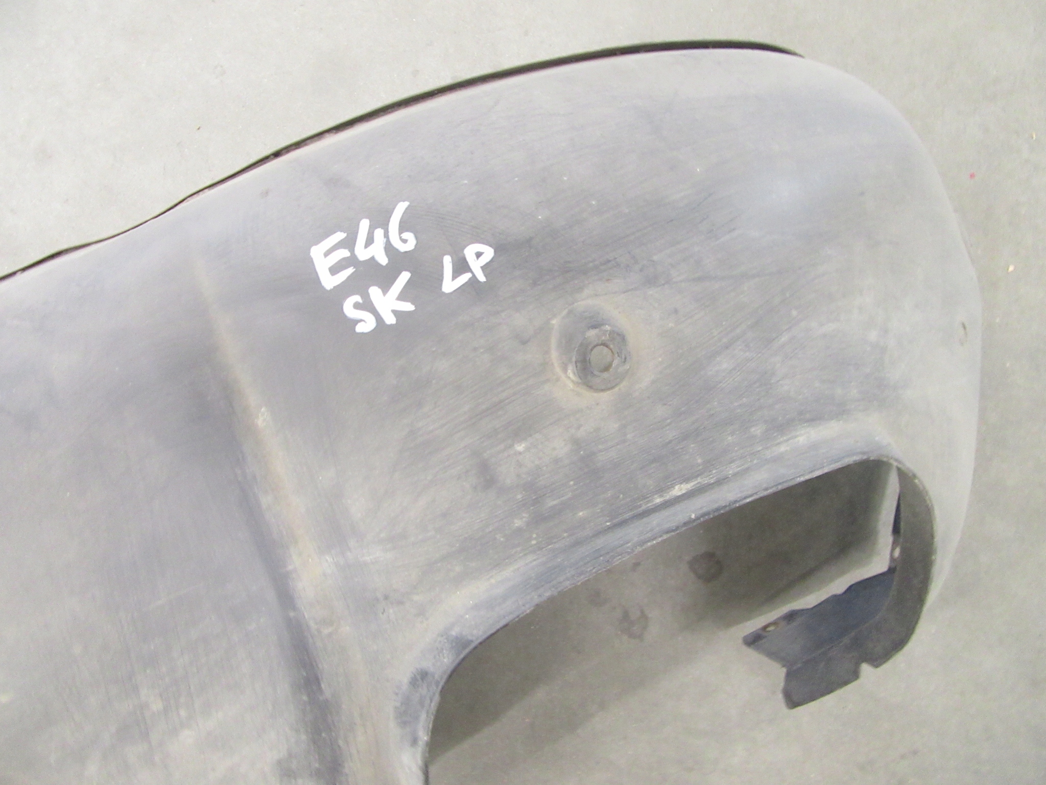 mudguard left front cover wheels BMW e46 sedan KOMBI
