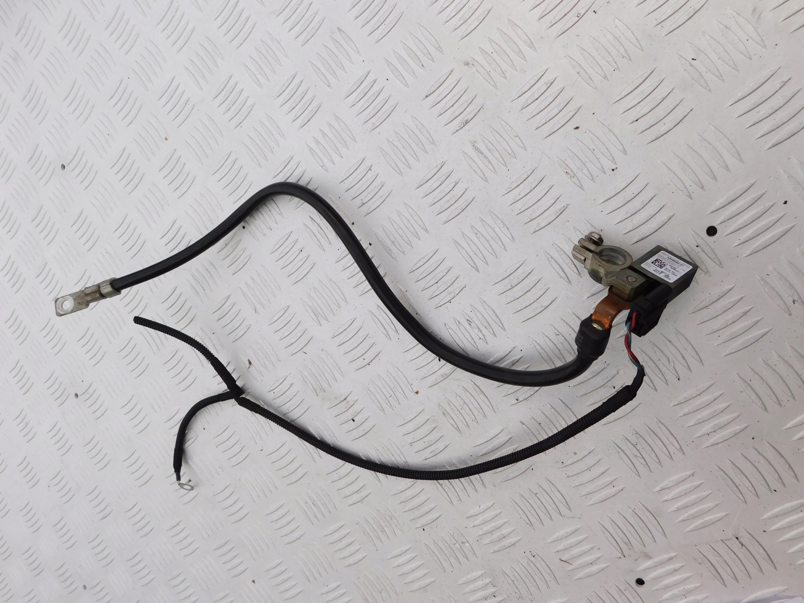 Mercedes Sprinter 906 Schlauch Batteriemanagement Sensor