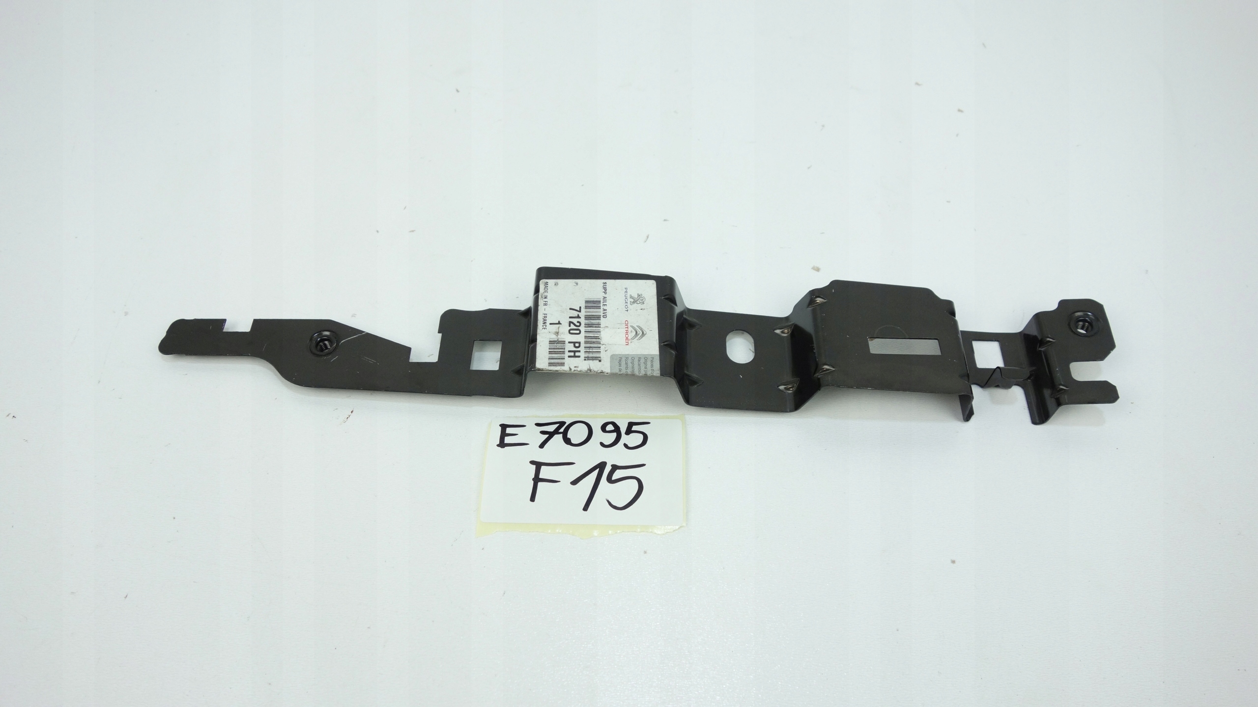 PEUGEOT 308 T7 2007- console aile droite avant 7120.PH