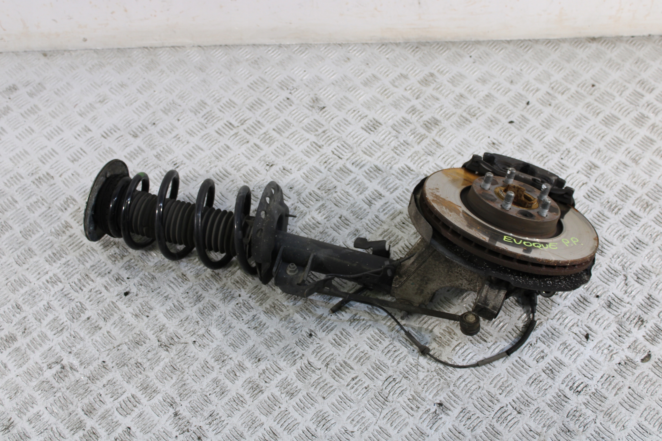 swing McPherson right front shock absorber EVOQUE L538