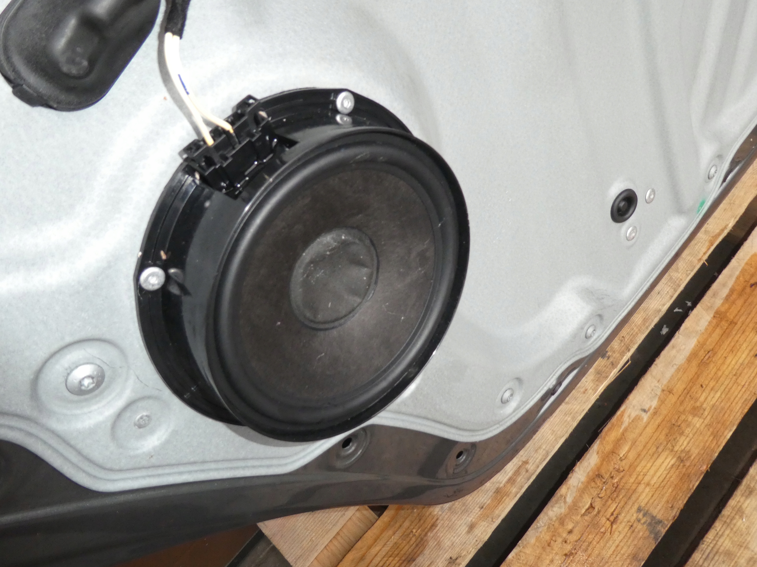 VW TOURAN LIFT rear part left door complete