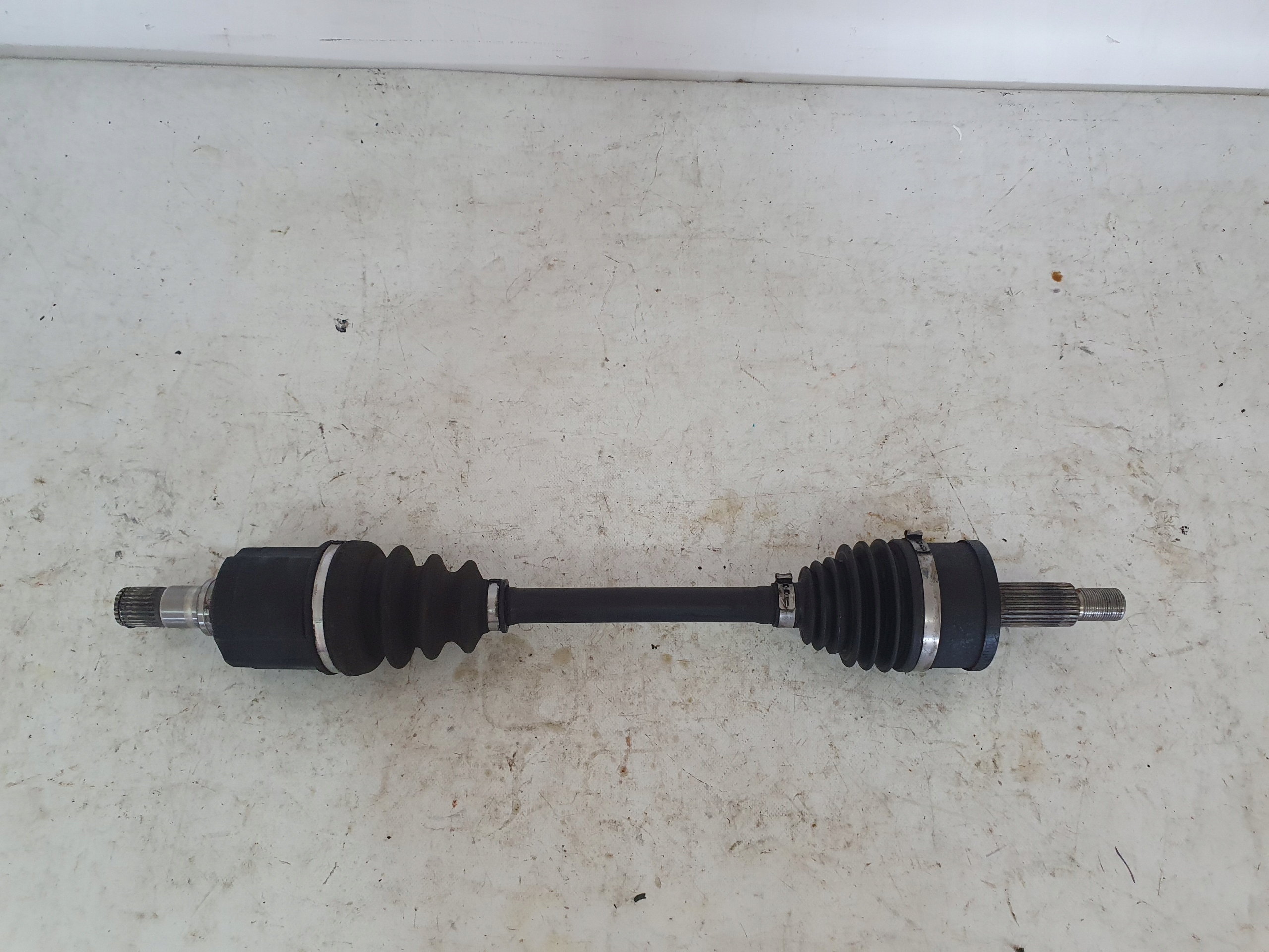 DODGE CHALLENGER 2015- 3.6 300 C AWD 4X4 semi-axis NAPEDOWA right front