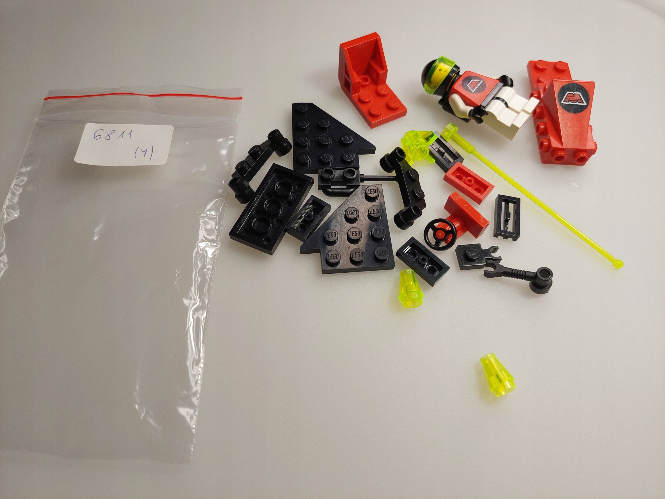 LEGO 6811 Pulsar Charger