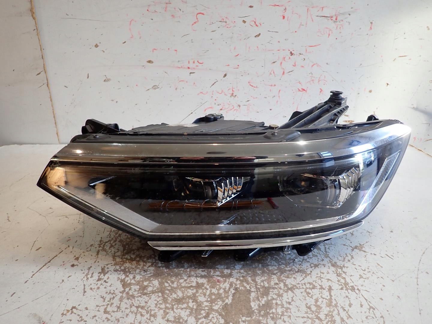 light front front left VW PASSAT B8 LIFT 2019- FULL LED